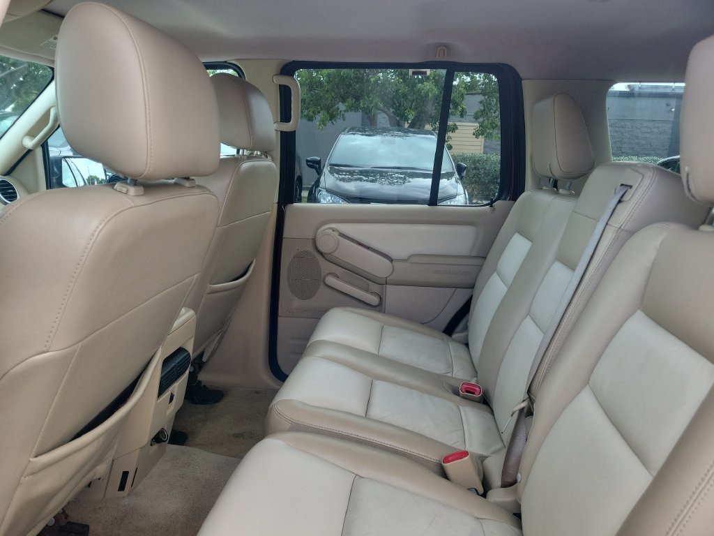 2006 Ford Explorer Eddie Bauer - photo 14