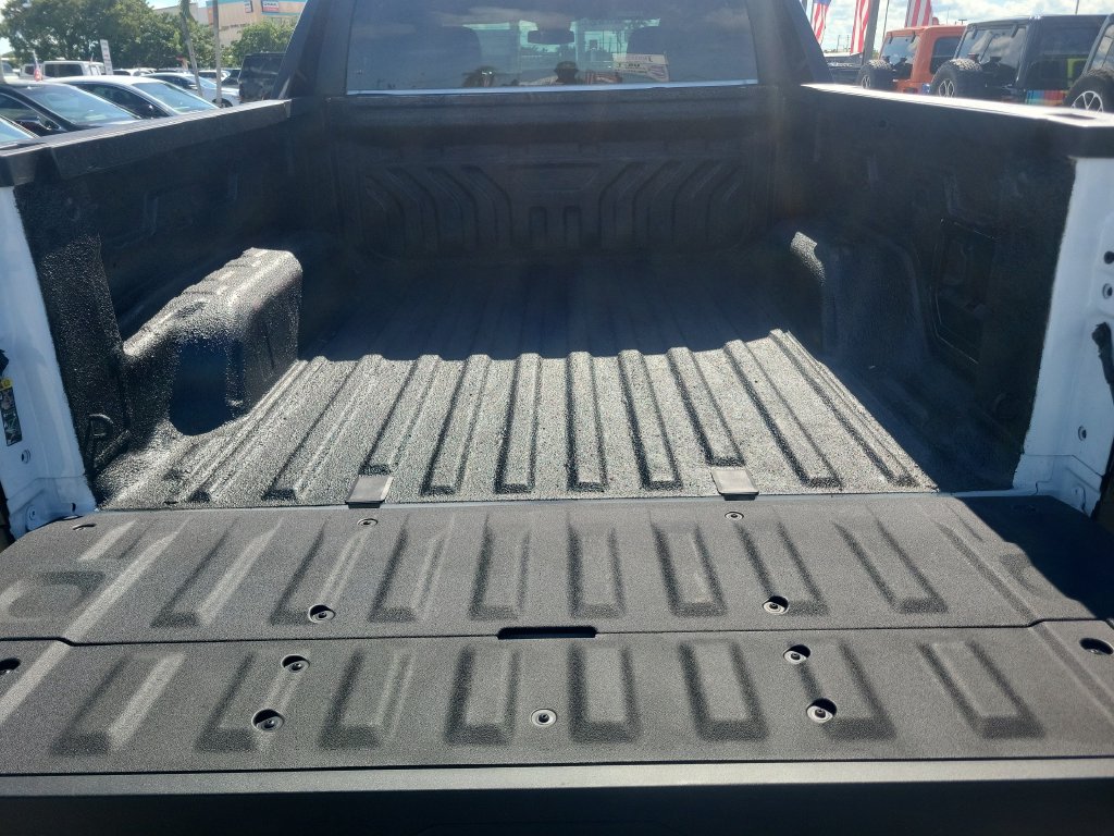 2026 GMC Sierra EV Elevation - photo 10