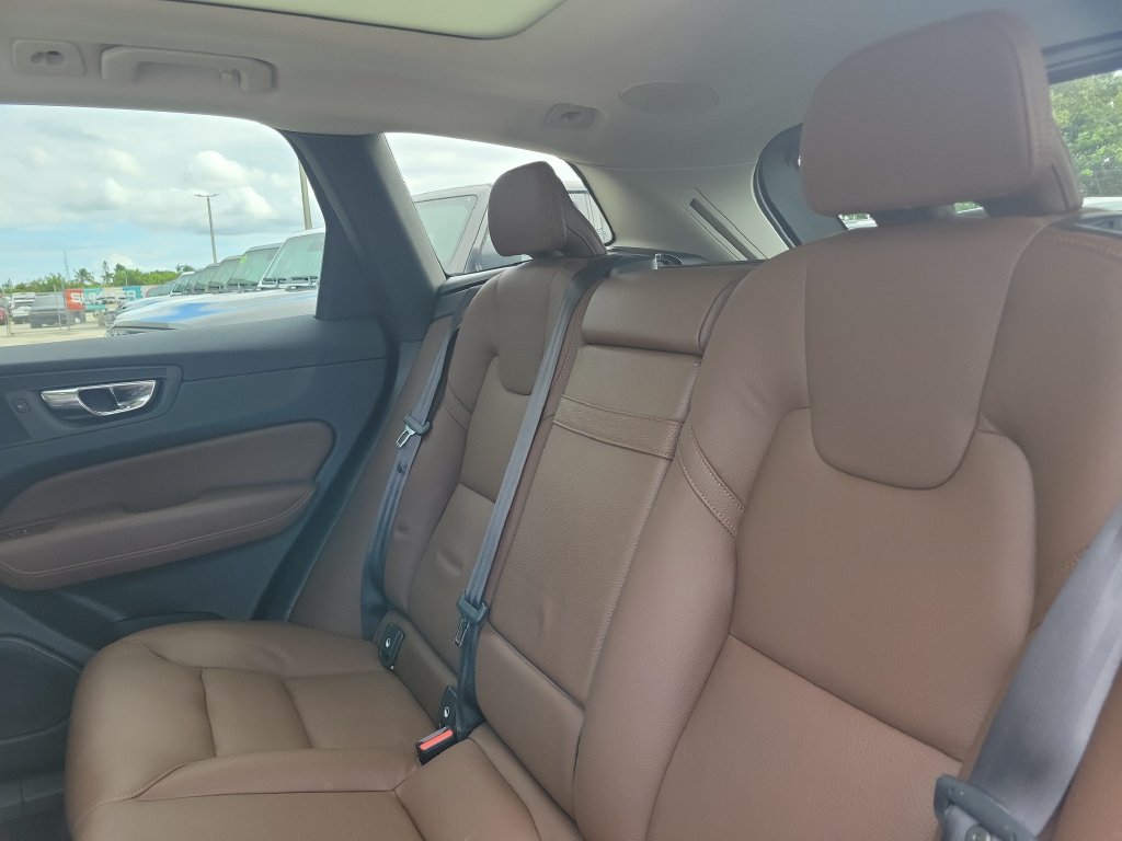 2019 Volvo XC60 T6 Momentum - photo 17