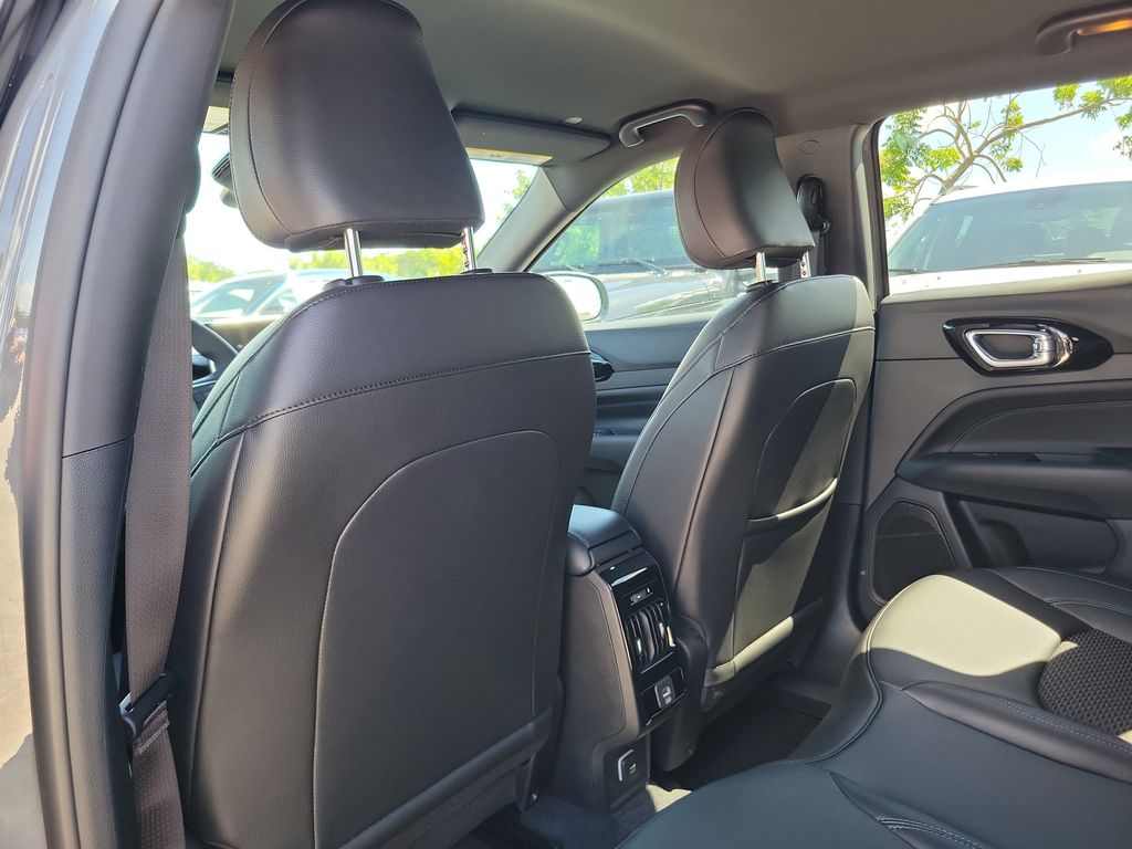 2026 Jeep Compass Latitude - photo 14