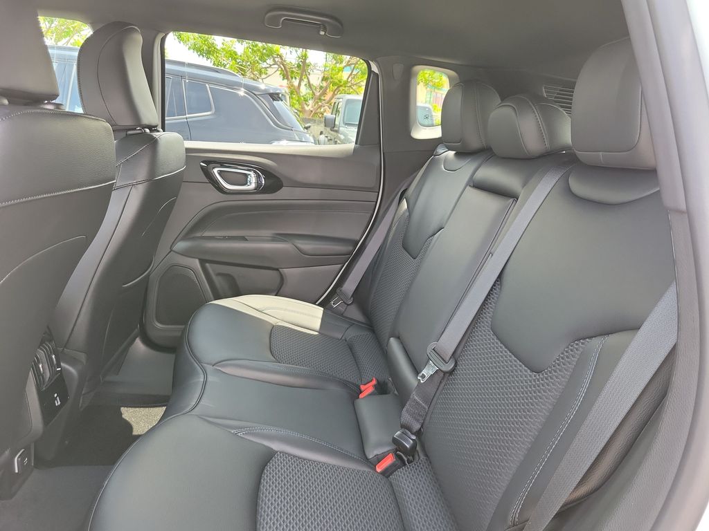 2026 Jeep Compass Latitude - photo 18