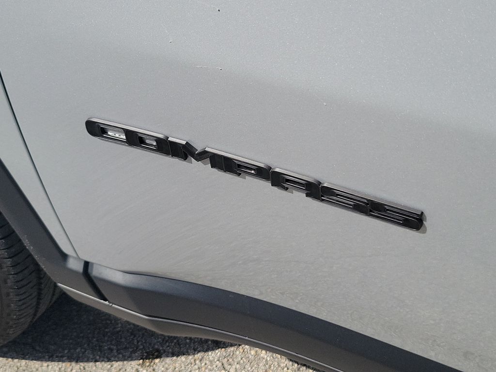 2026 Jeep Compass Latitude - photo 5