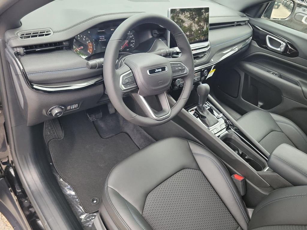 2026 Jeep Compass Latitude - photo 18