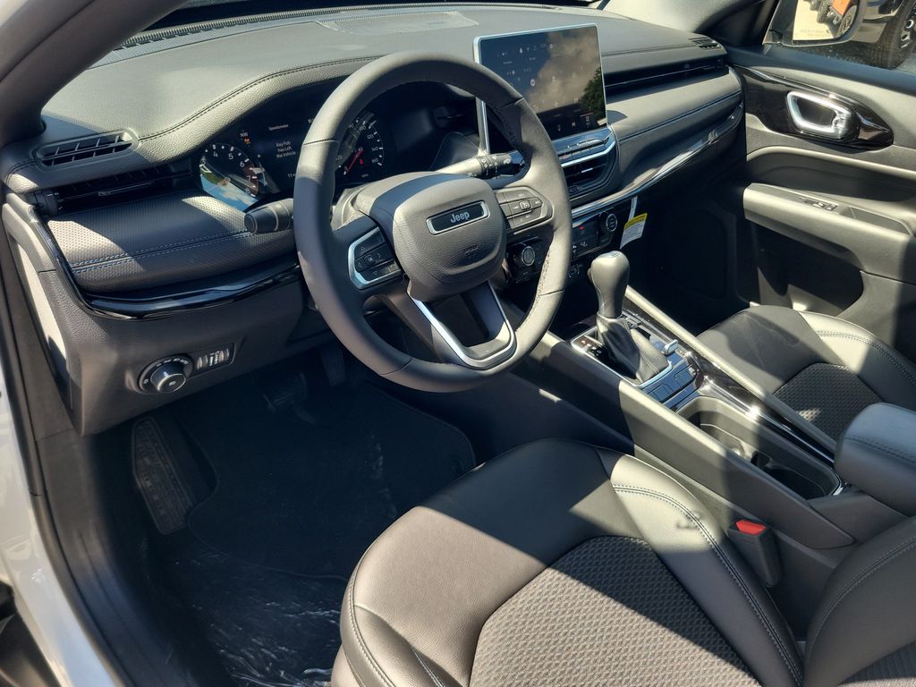2026 Jeep Compass Latitude - photo 20