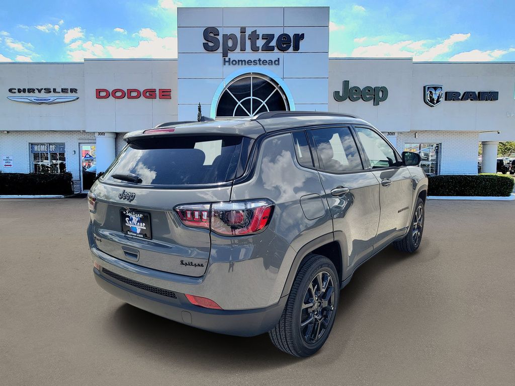 2026 Jeep Compass Latitude - photo 3