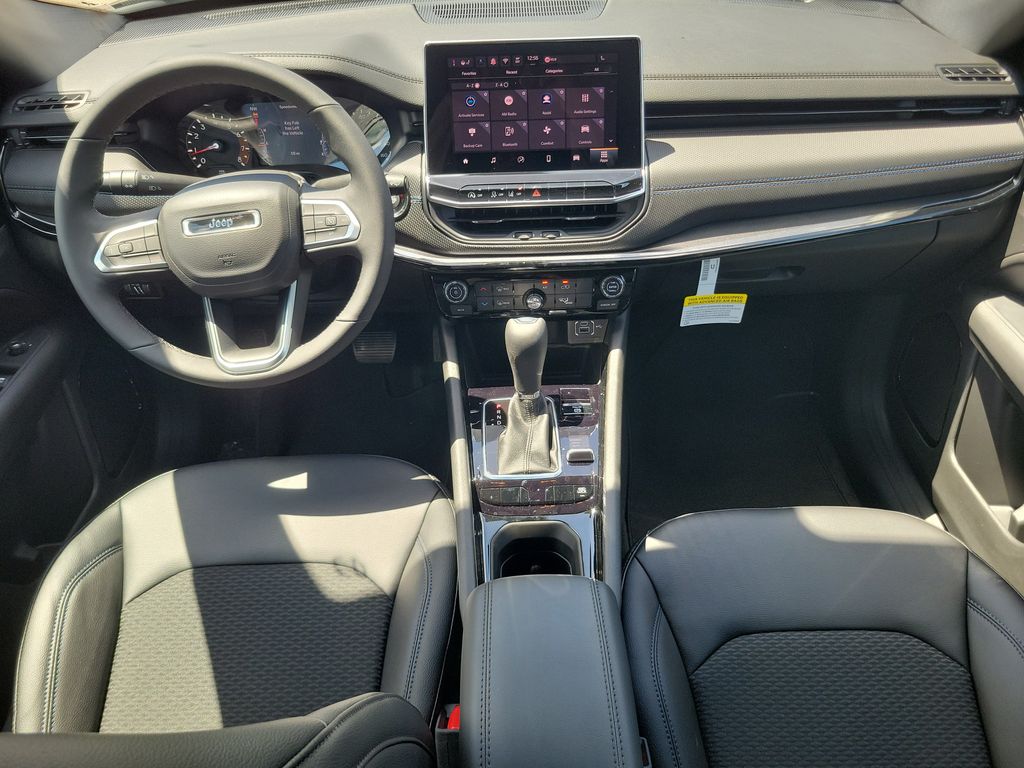 2026 Jeep Compass Latitude - photo 14