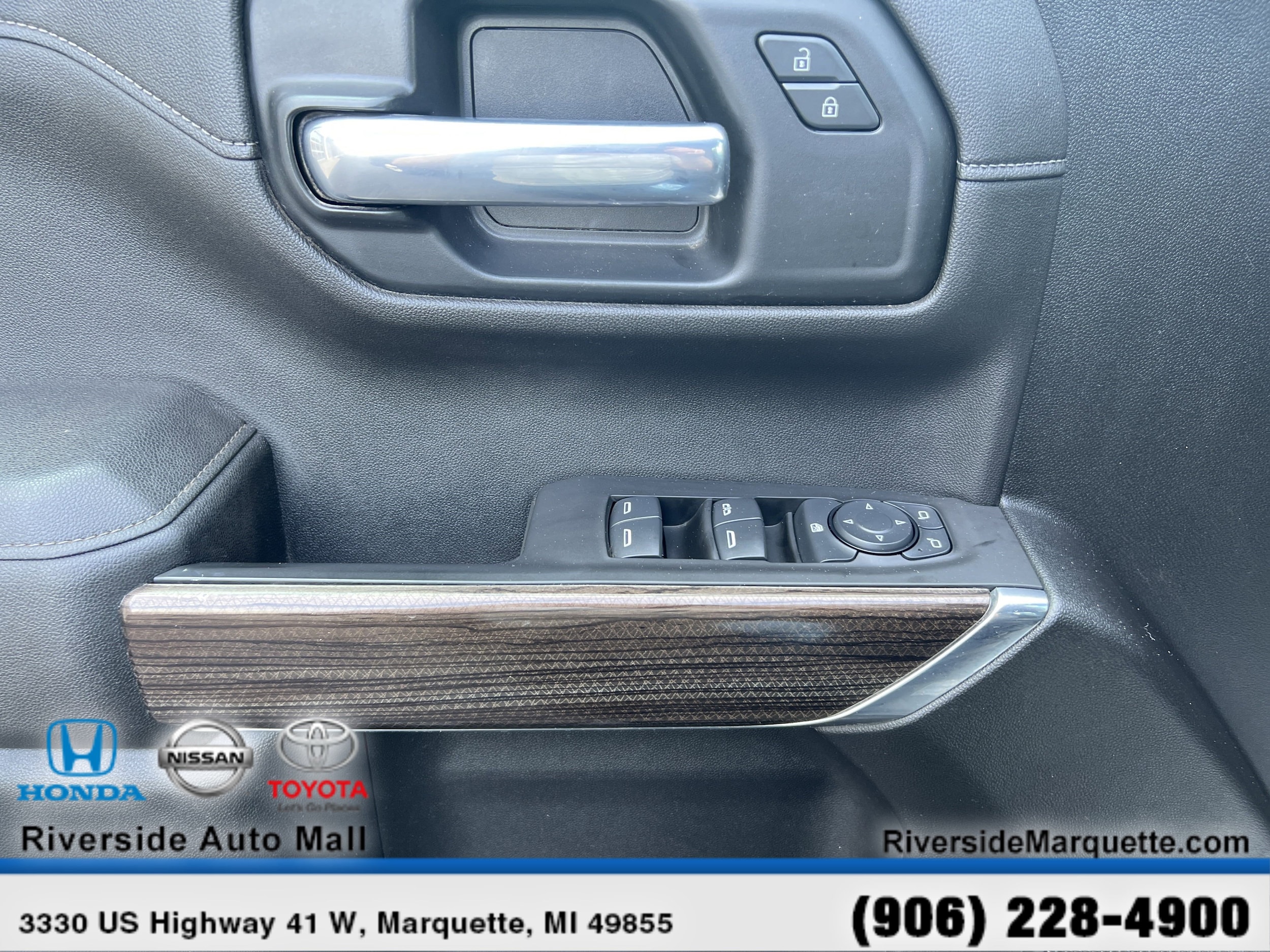 2020 Chevrolet Silverado 1500 RST - Photo 24