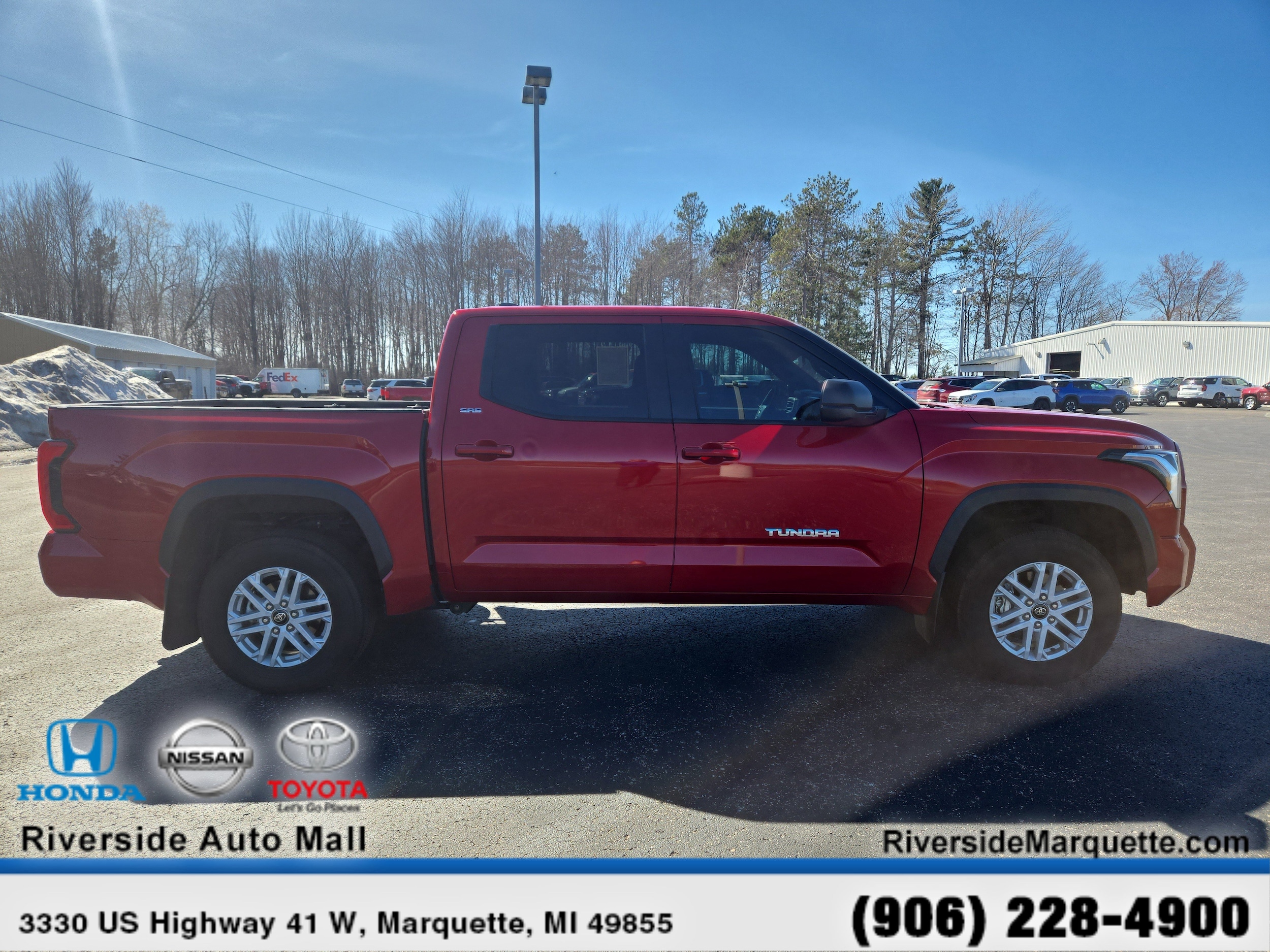 2025 Toyota Tundra SR5 - Photo 10