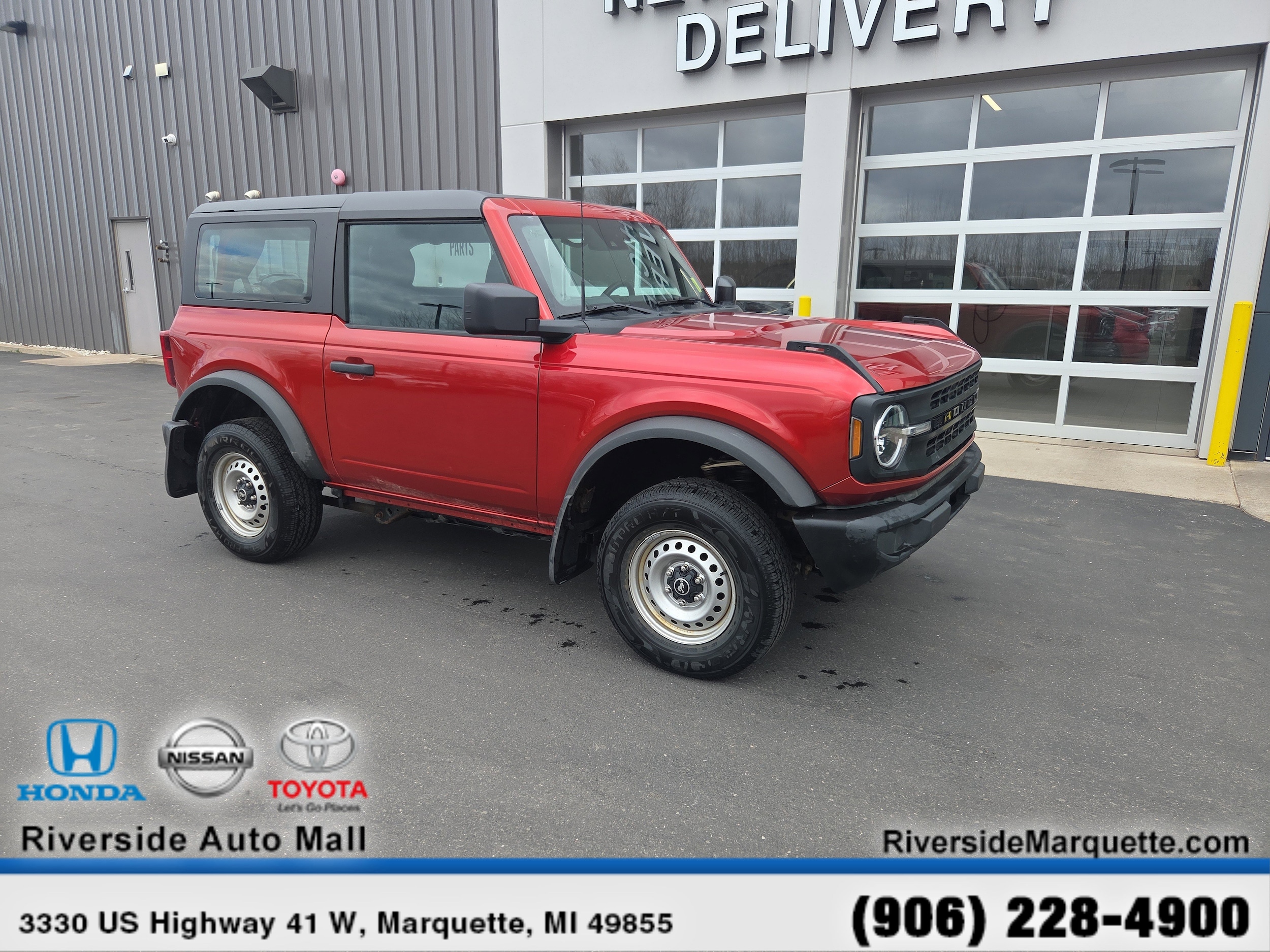 2022 Ford Bronco 2-Door Base