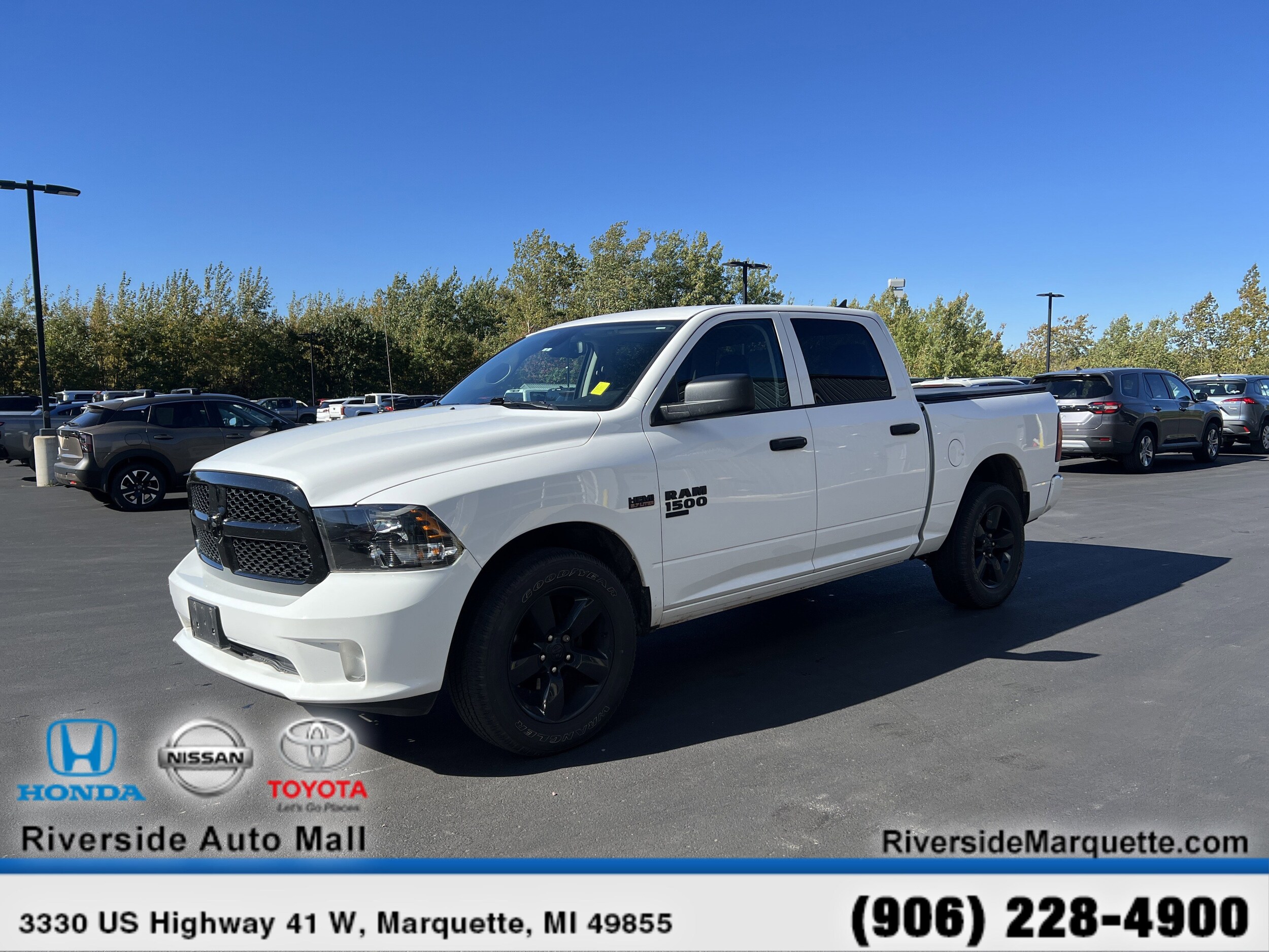 2023 Ram 1500 Classic Express photo 2