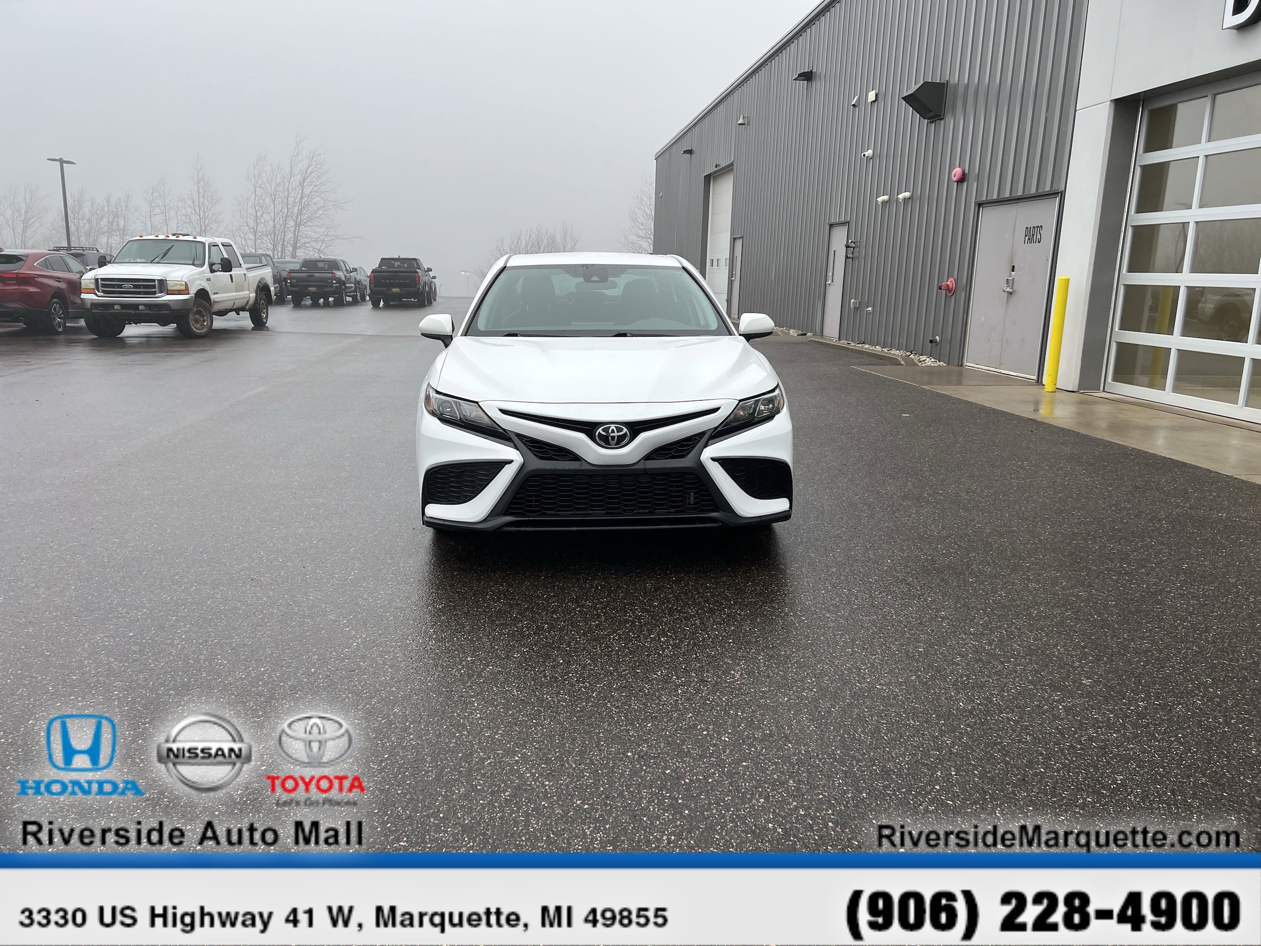 Certified 2021 Toyota Camry SE with VIN 4T1G11AK3MU430598 for sale in Iron Mountain, MI