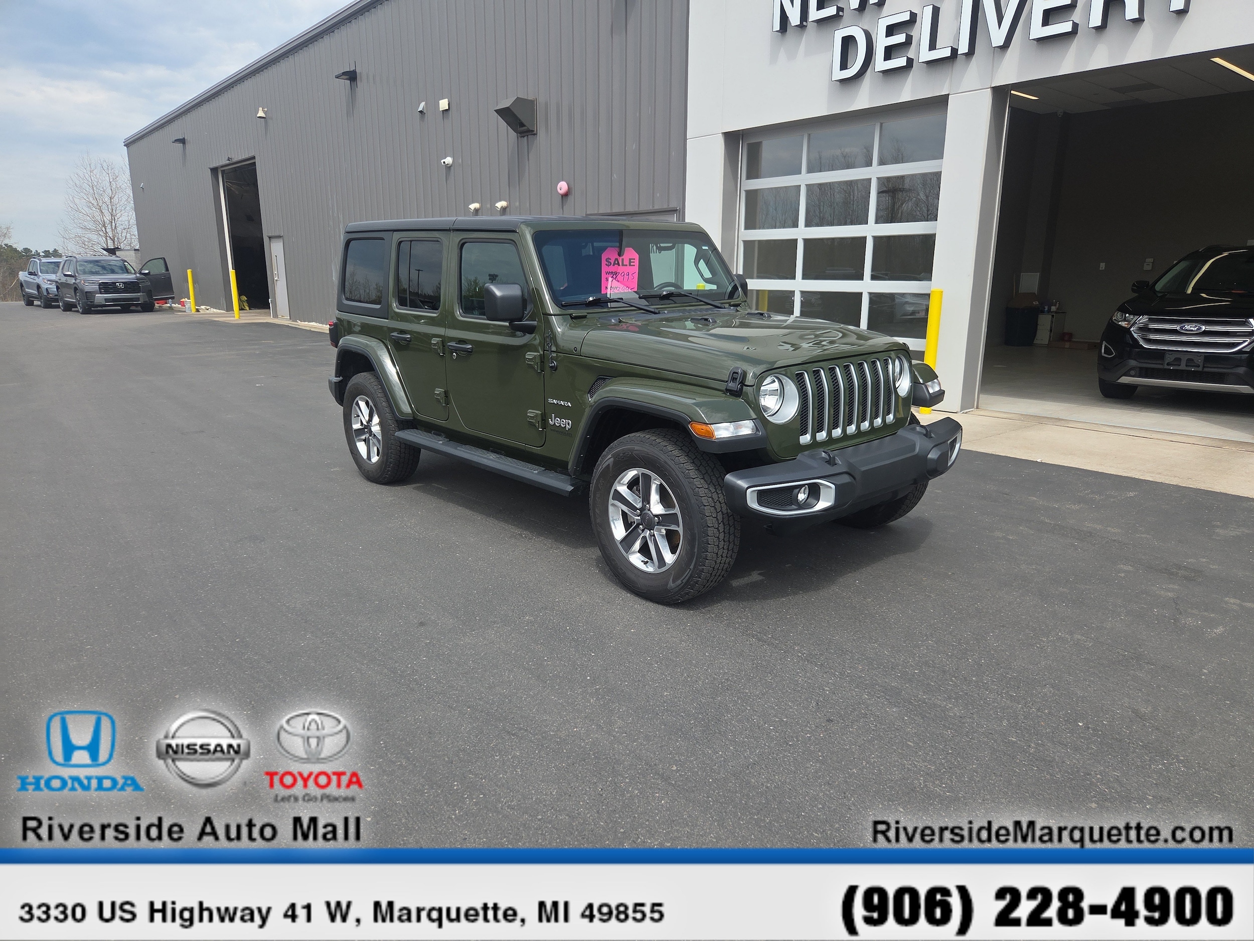 2022 Jeep Wrangler Sahara's photo