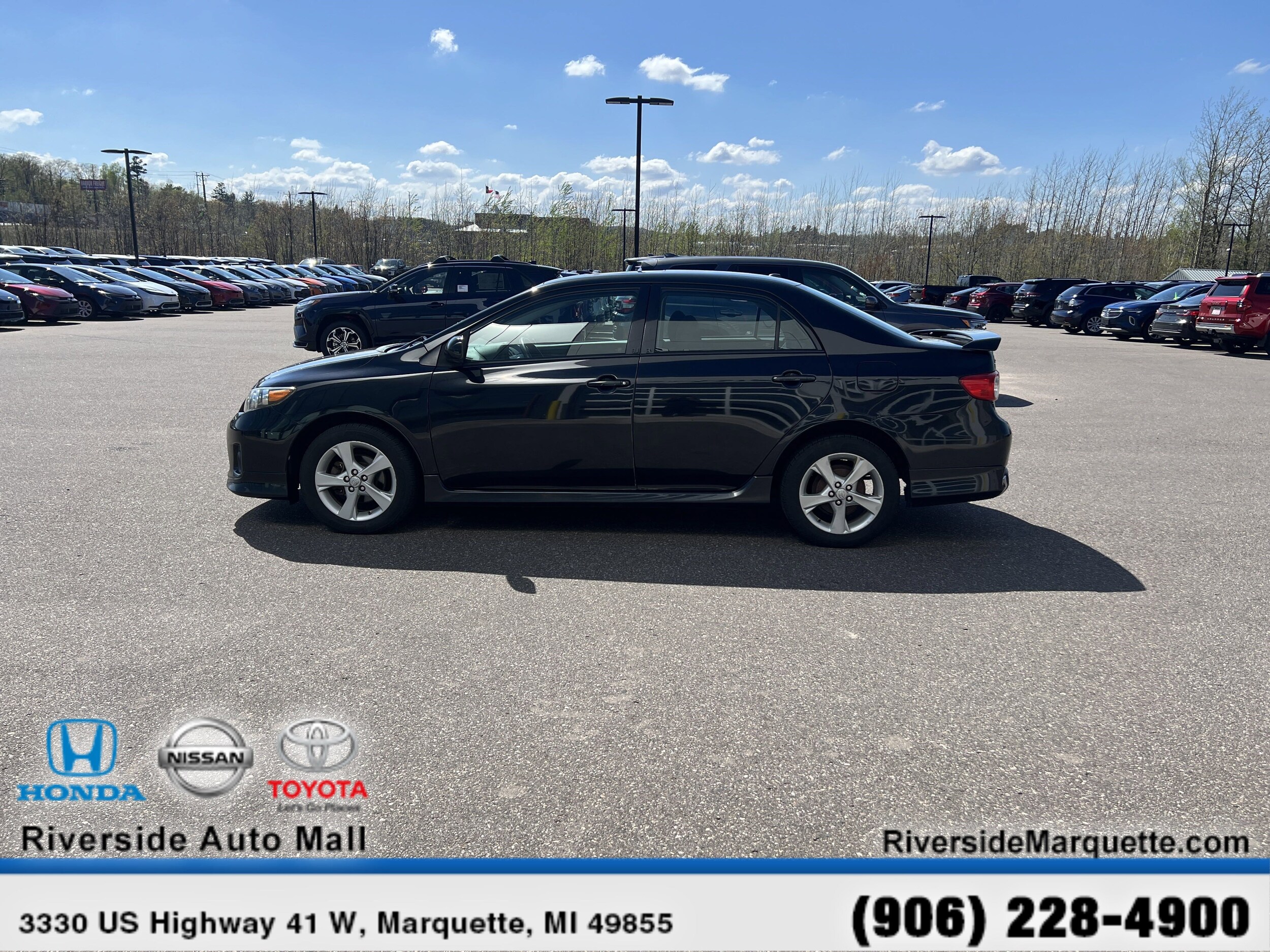 2011 Toyota Corolla S photo 4