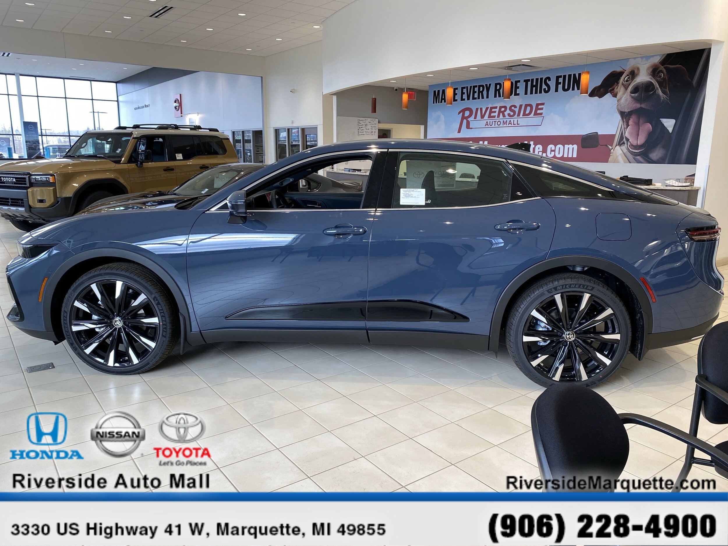 2025 Toyota Crown Platinum photo 4