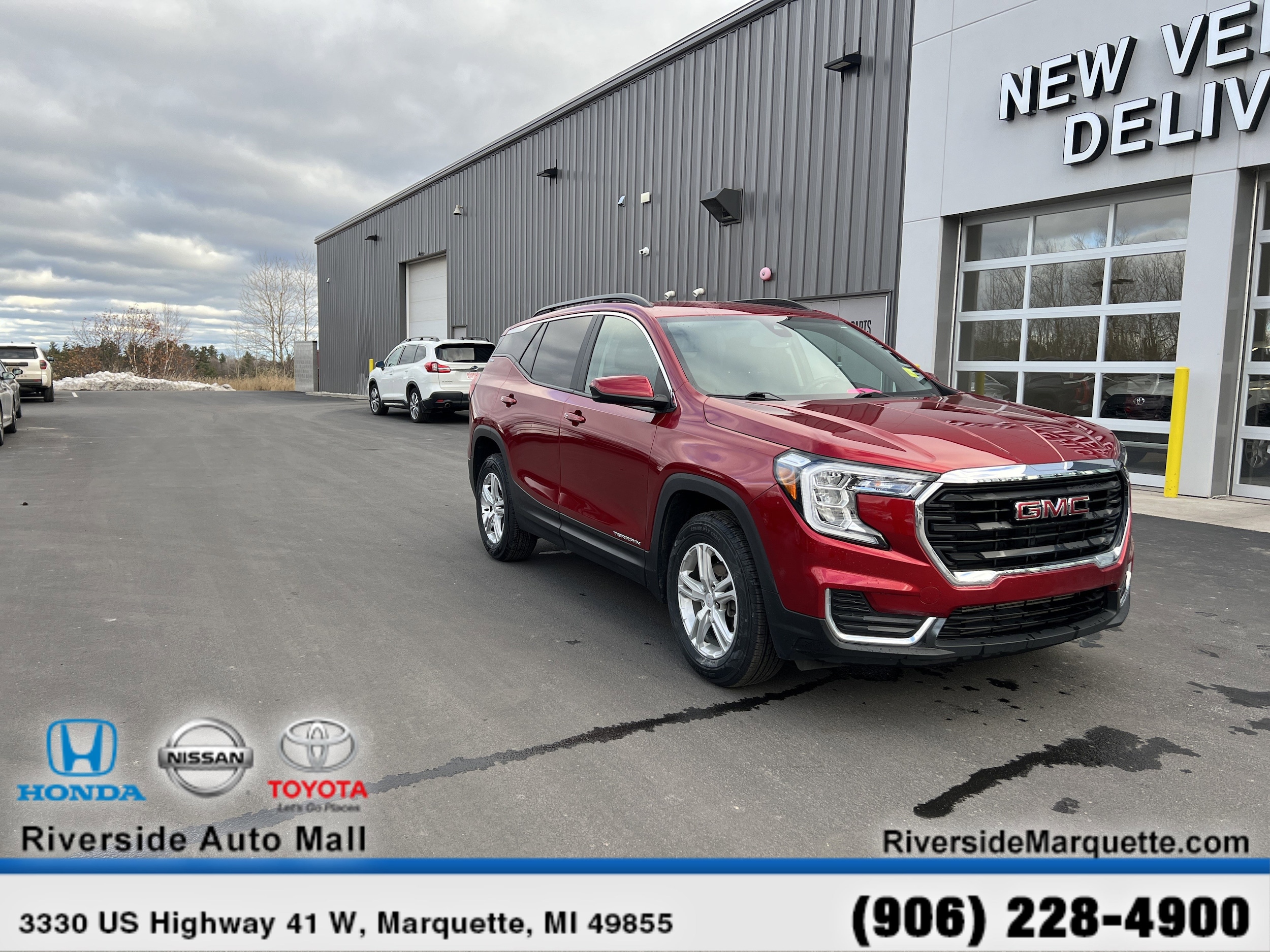 2022 GMC Terrain SLE's photo