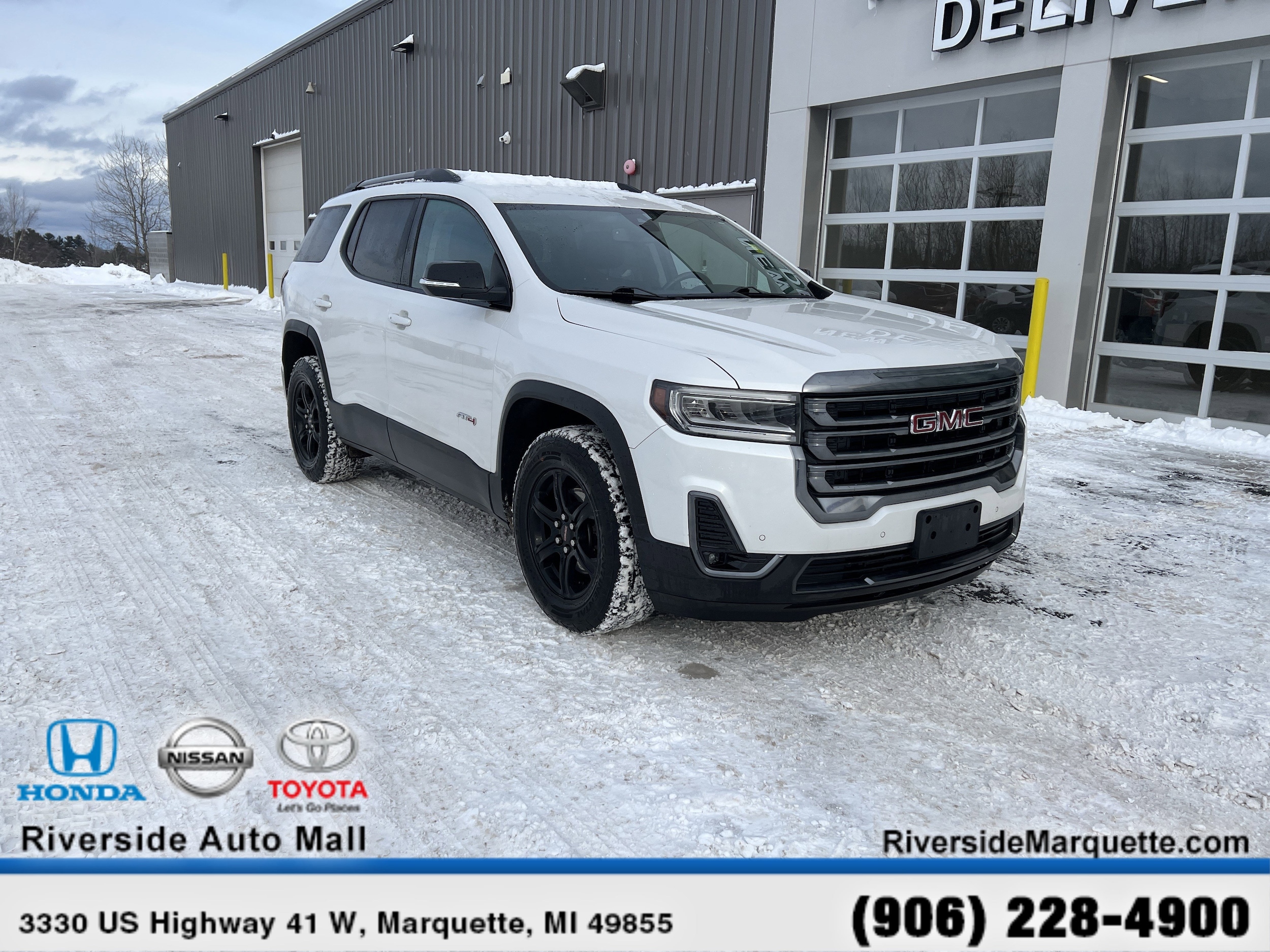 2021 GMC Acadia AT4's photo