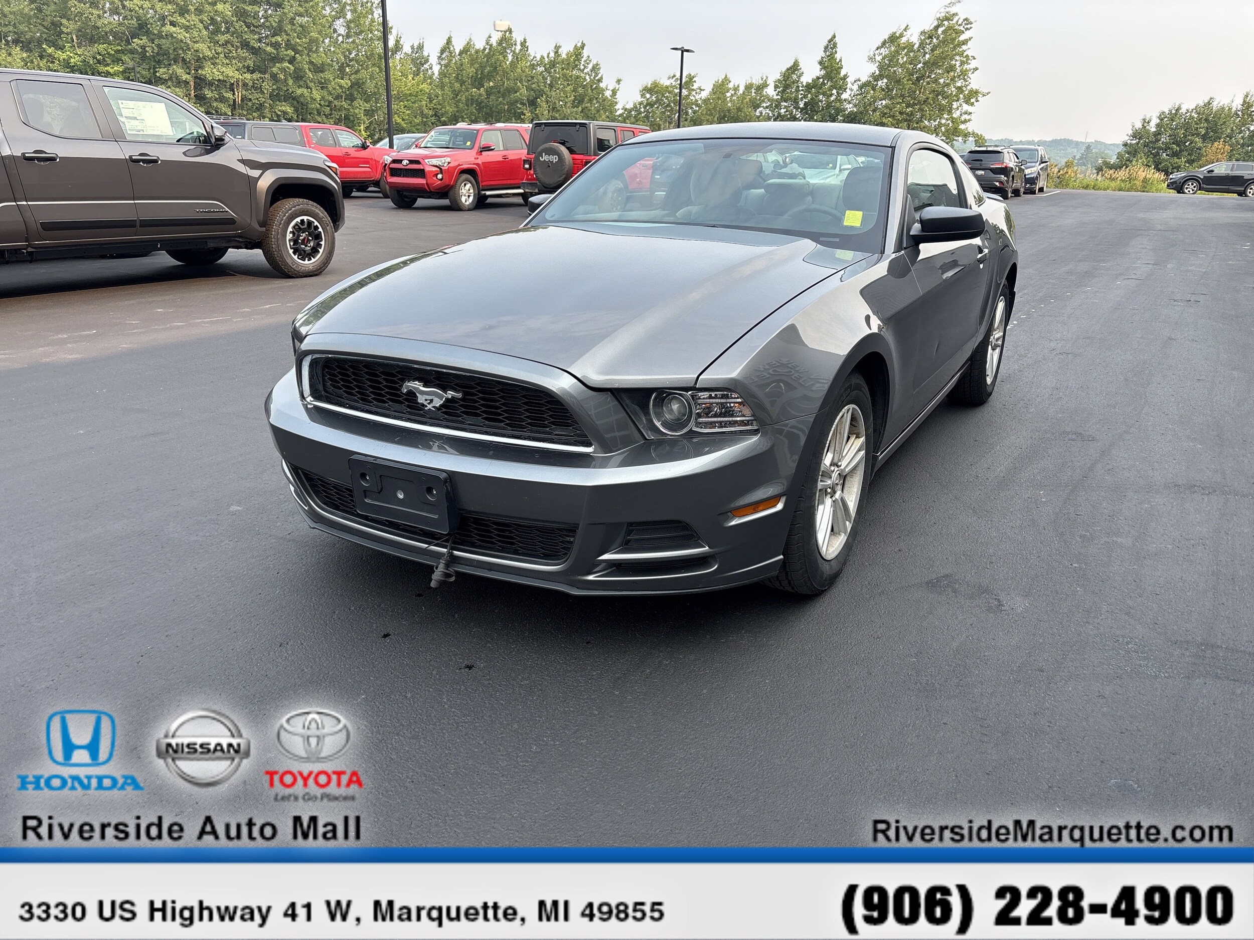 2013 Ford Mustang Base photo 3