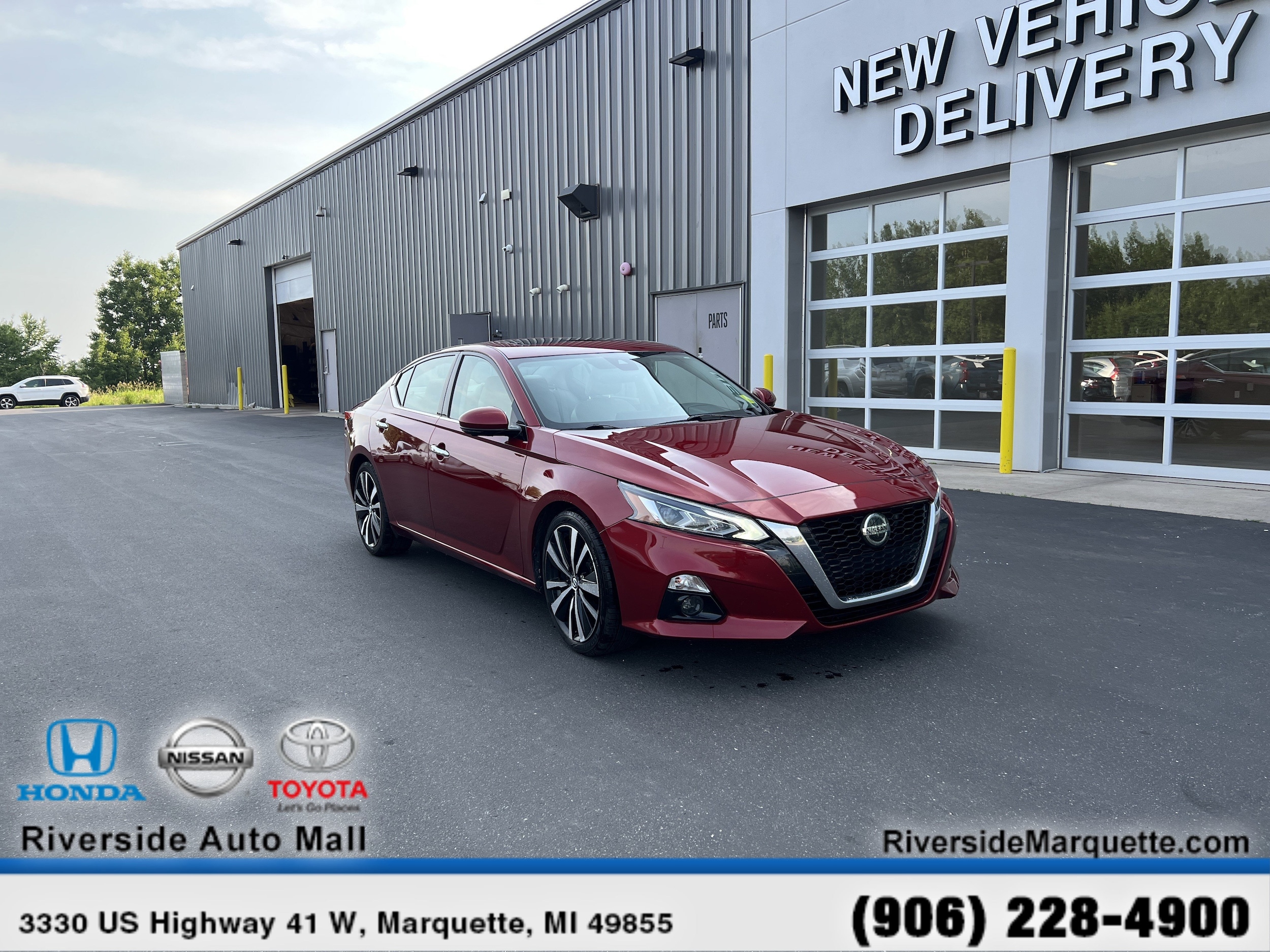 Certified 2019 Nissan Altima Platinum with VIN 1N4BL4FVXKC108627 for sale in Marquette, MI