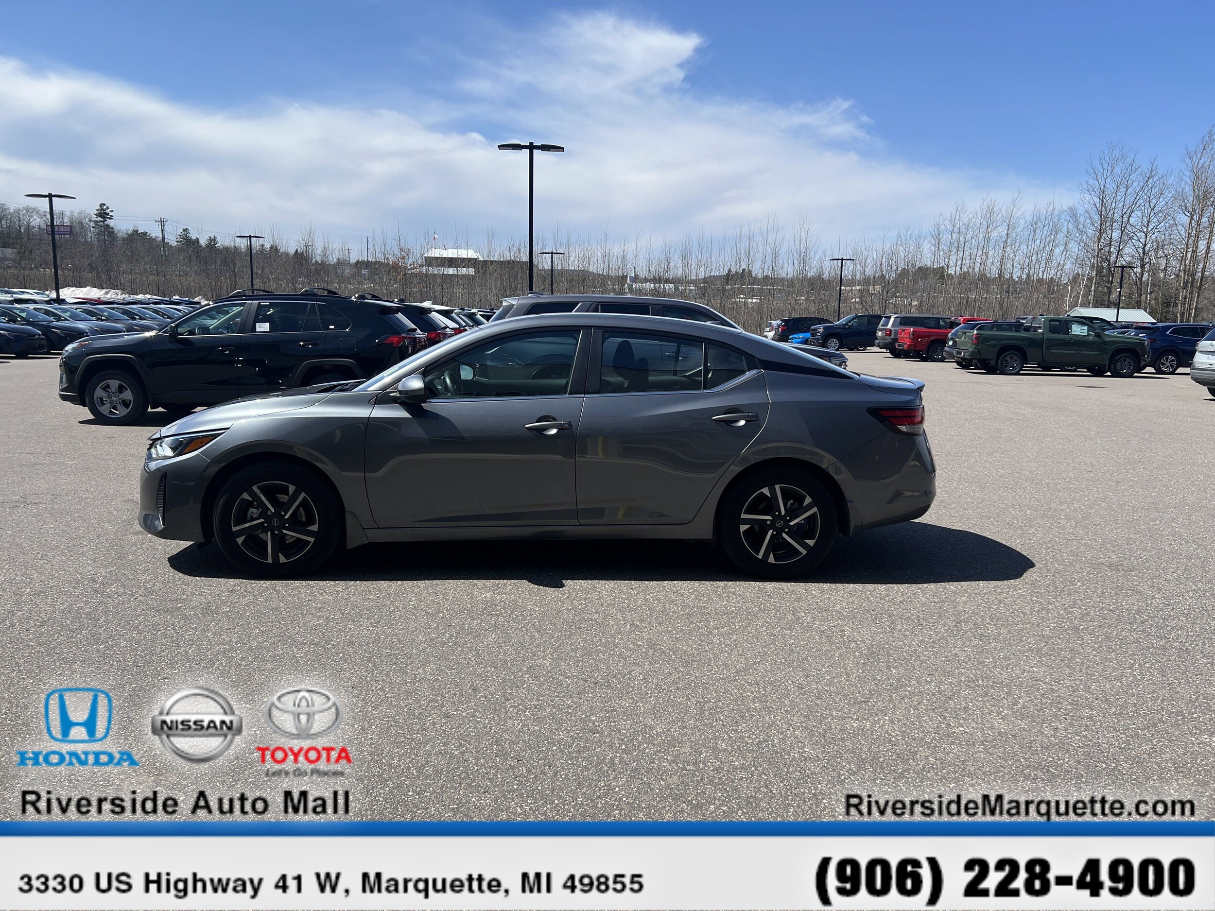 2024 Nissan Sentra SV photo 4