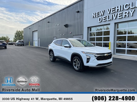 2024 Chevrolet Trax FWD  LT