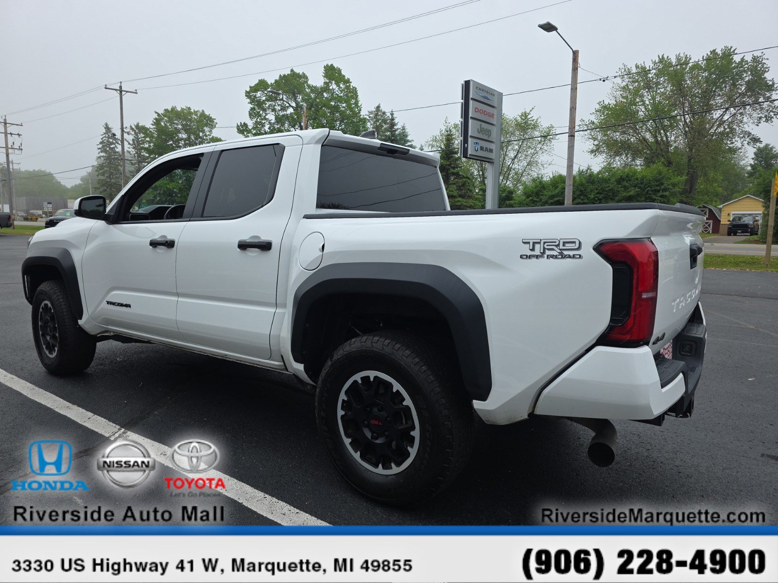 2024 Toyota Tacoma SR5 - Photo 7