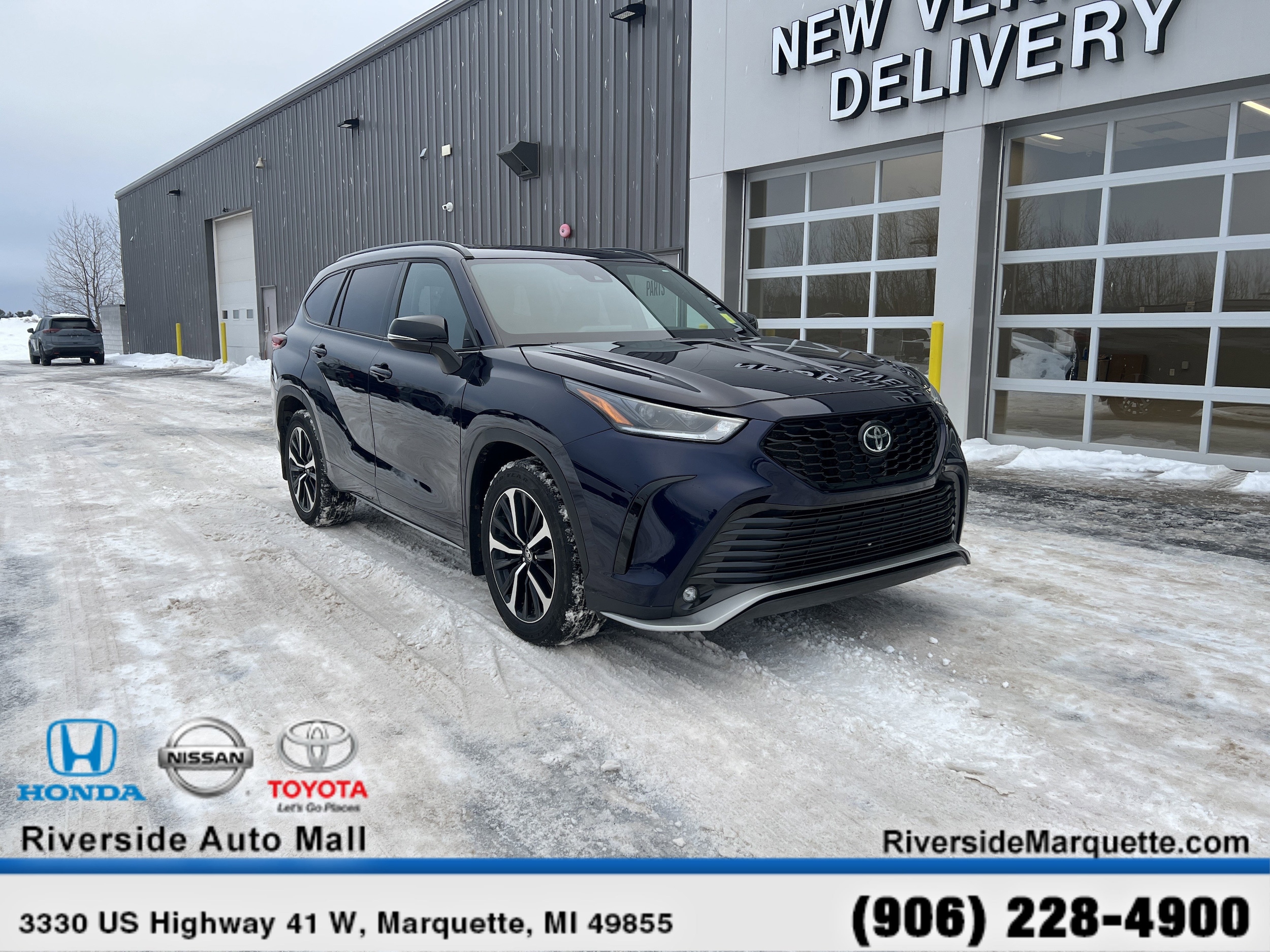 2022 Toyota Highlander XSE's photo