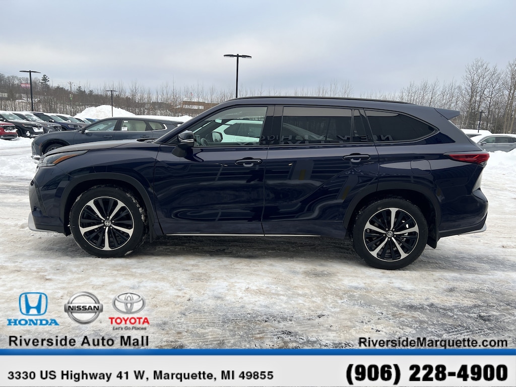 Used 2022 Toyota Highlander XSE AWD