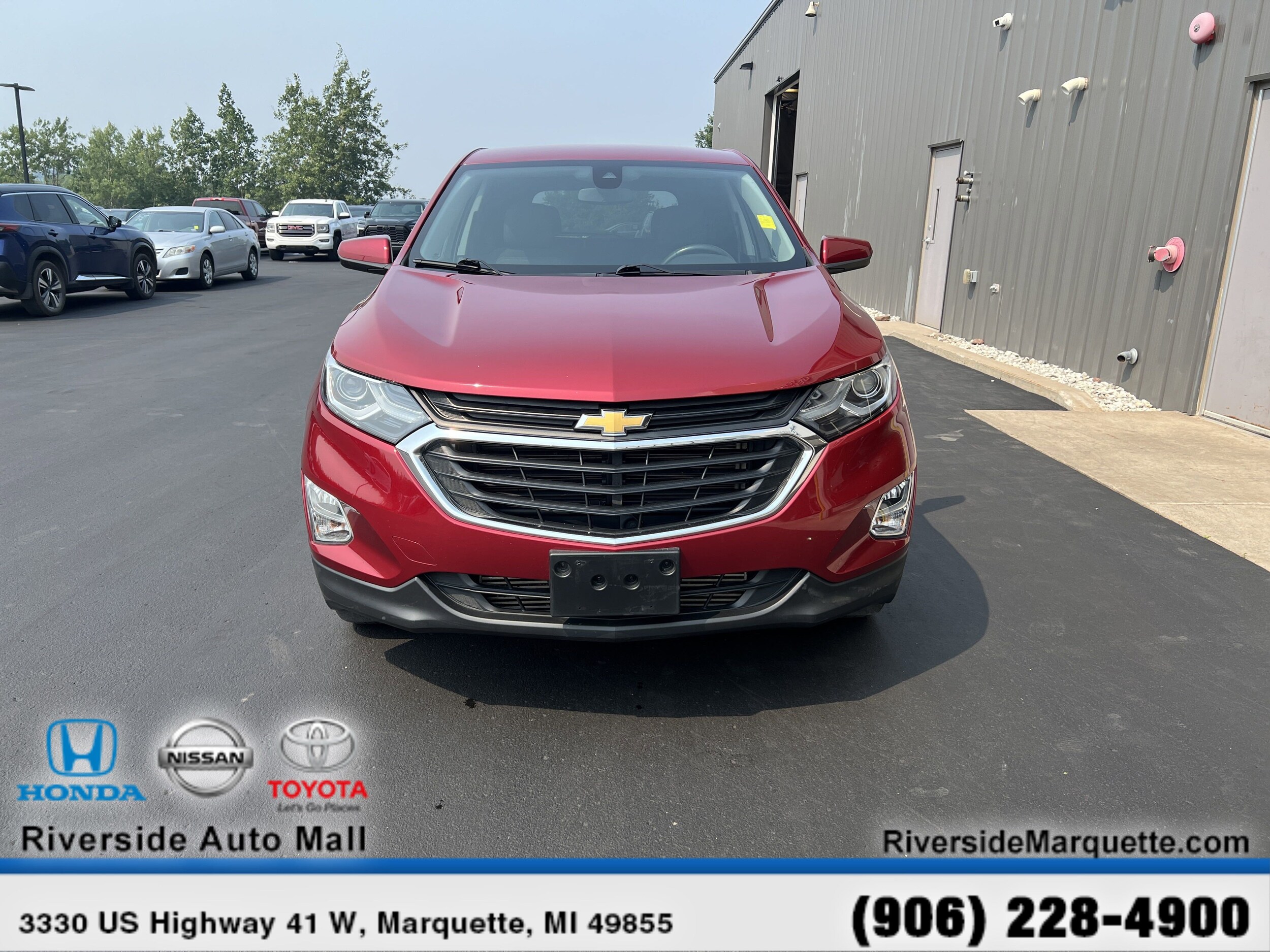 2021 Chevrolet Equinox LT photo 2