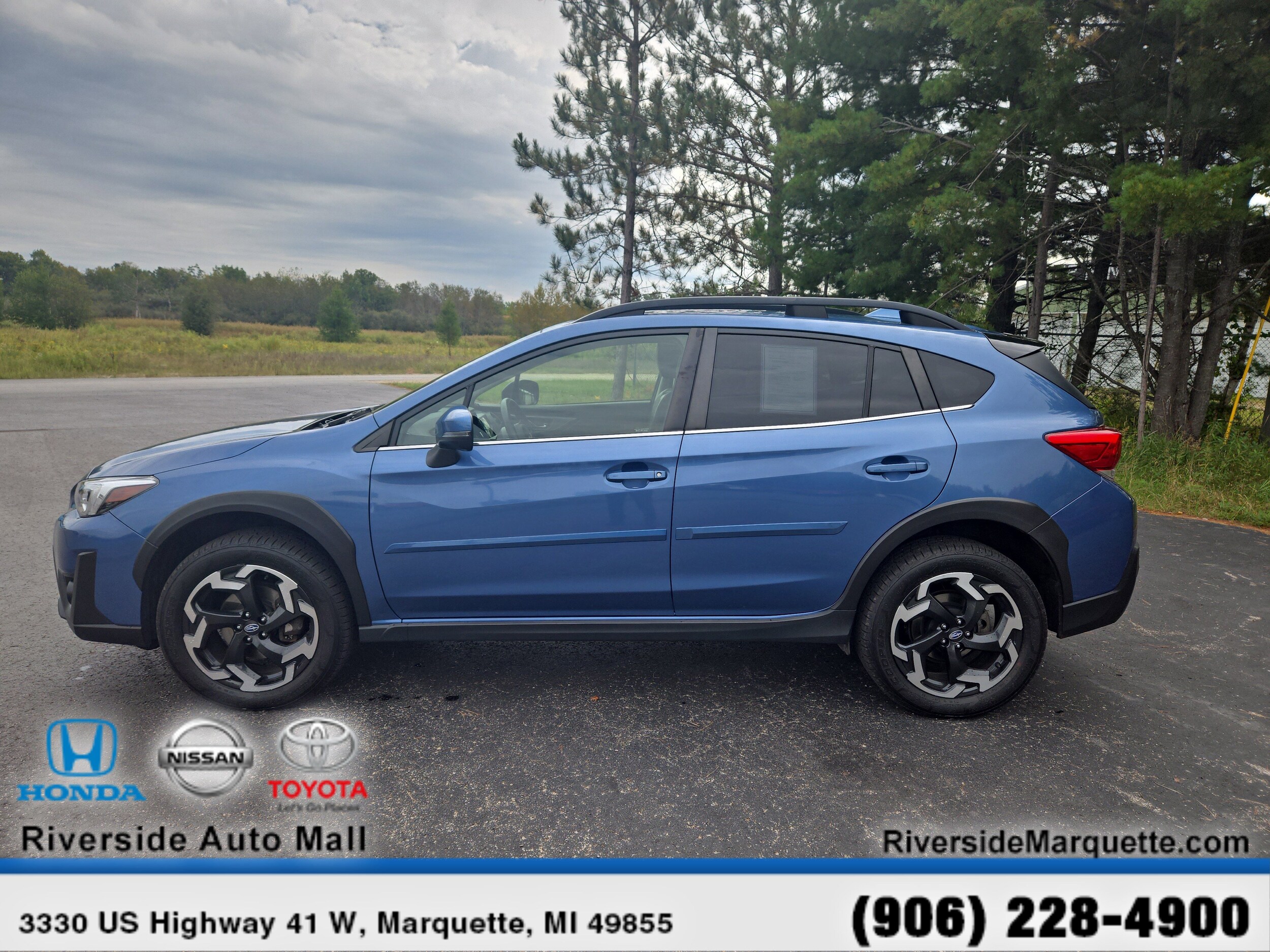 2023 Subaru Crosstrek Limited photo 2