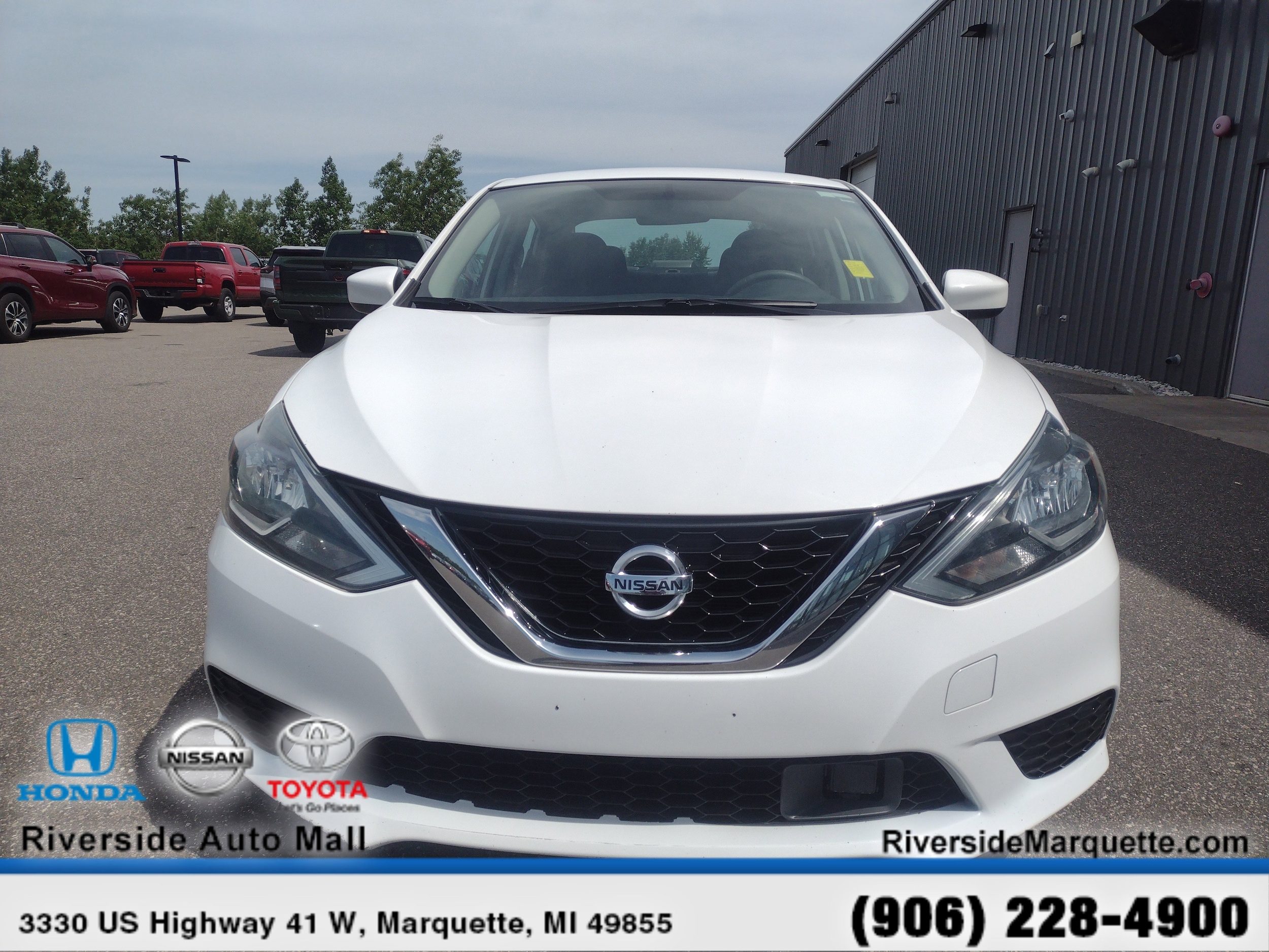 Certified 2018 Nissan Sentra SV with VIN 3N1AB7AP5JL636617 for sale in Iron Mountain, MI