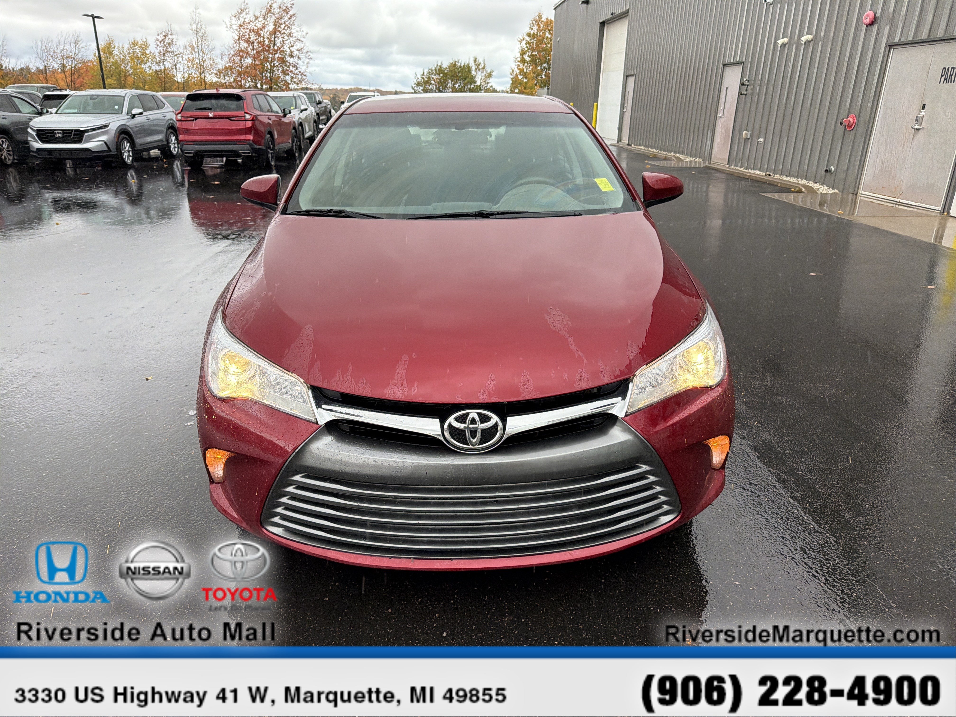 Used 2017 Toyota Camry LE with VIN 4T1BF1FK1HU783464 for sale in Marquette, MI