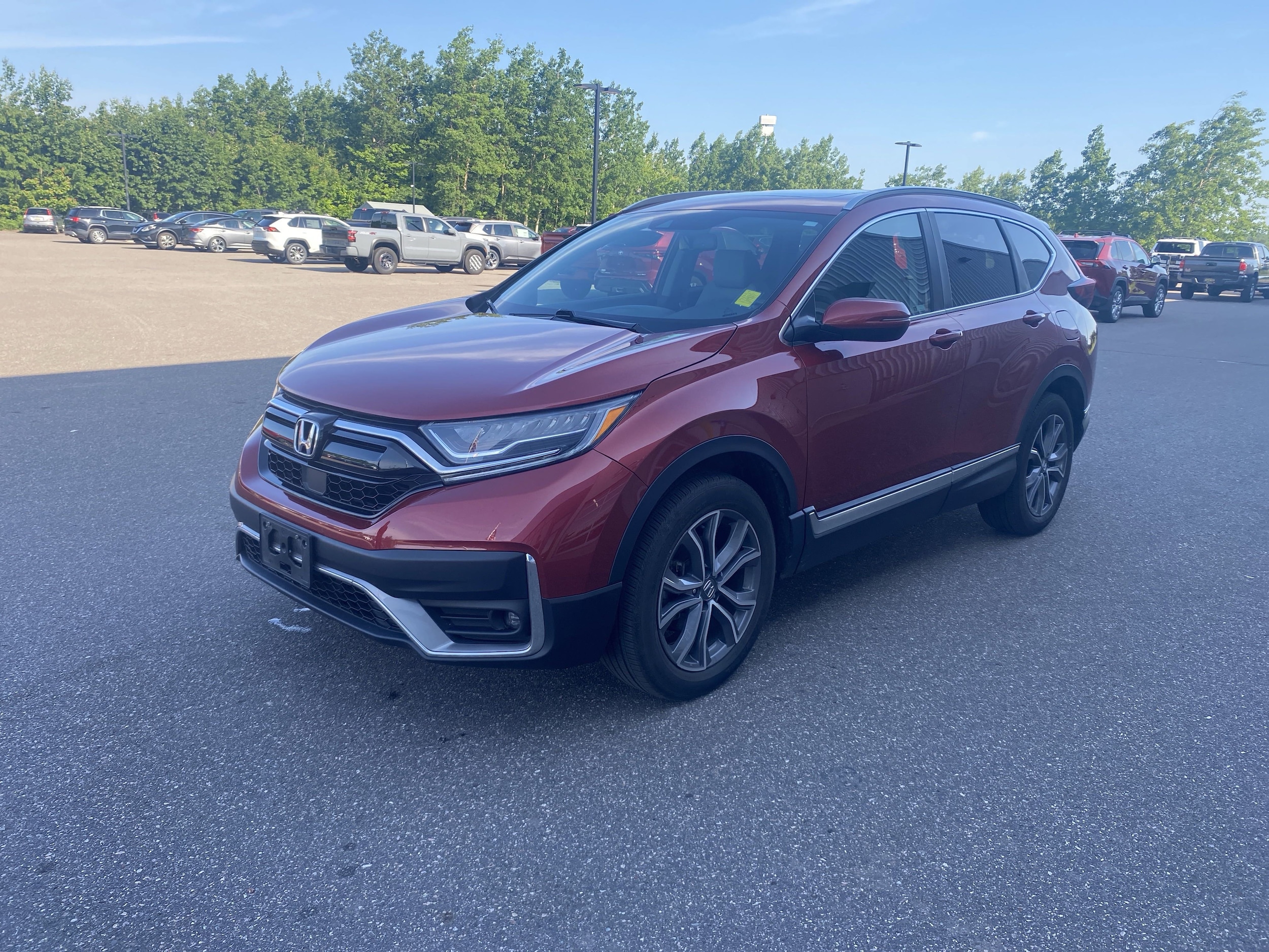 Used 2022 Honda CR-V Touring with VIN 2HKRW2H90NH655578 for sale in Iron Mountain, MI