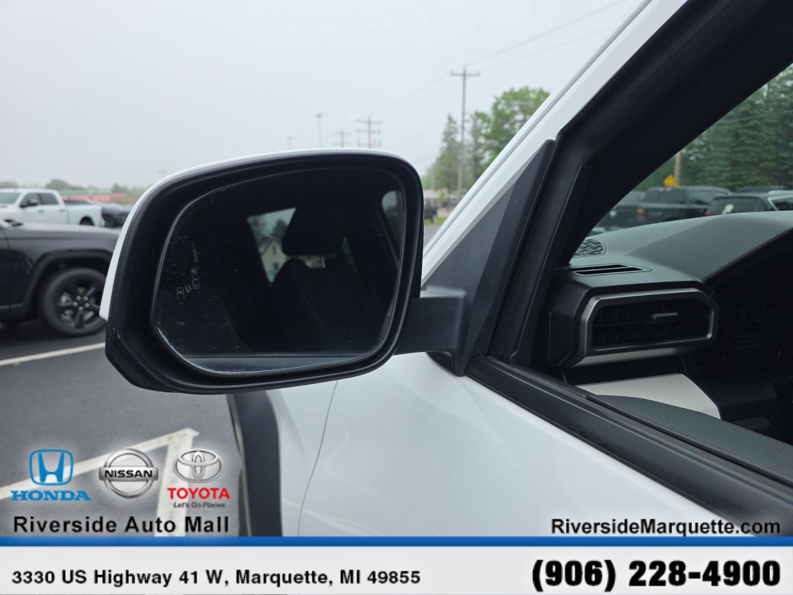 2024 Toyota Tacoma SR5 - Photo 6