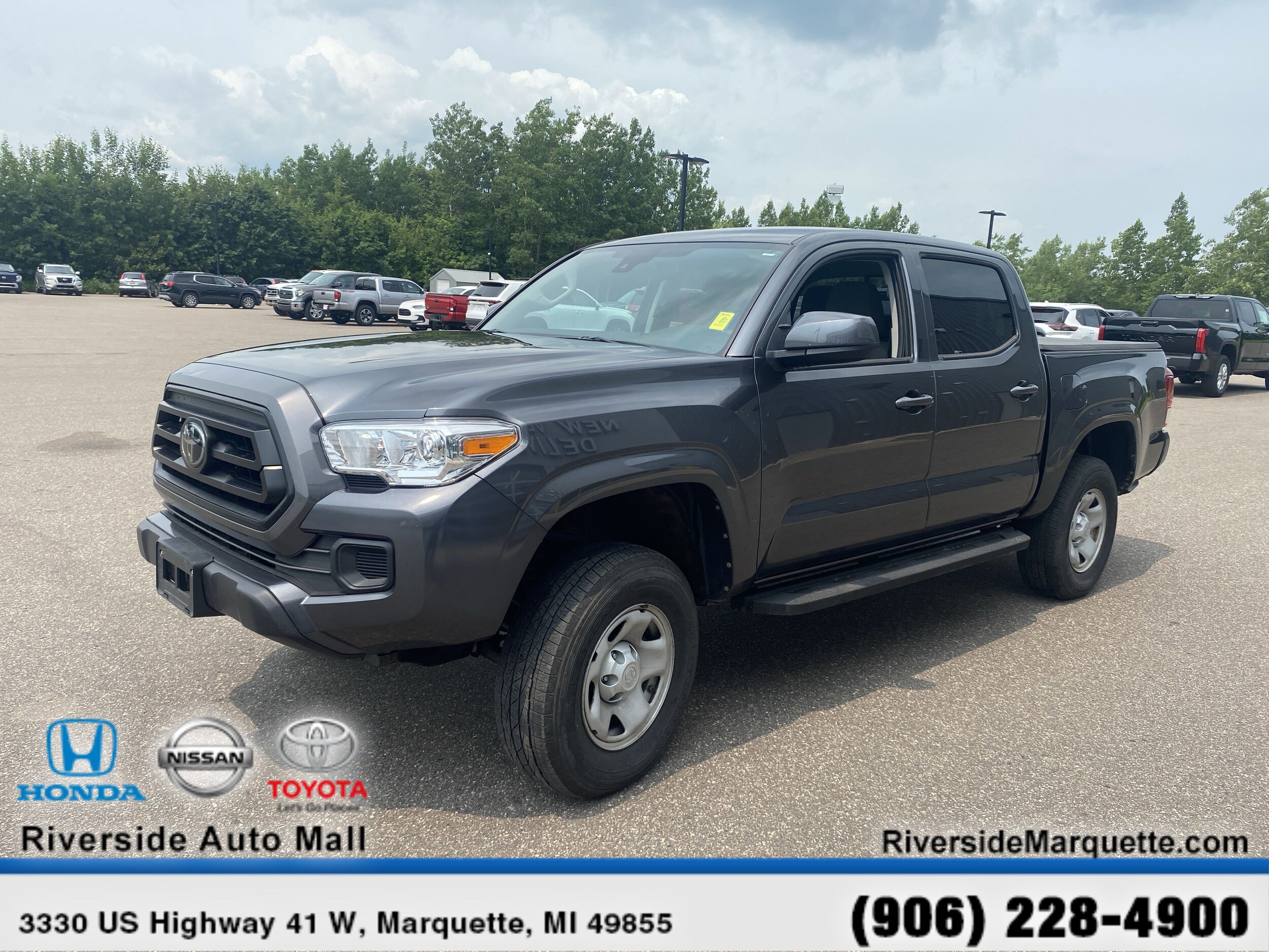 2022 Toyota Tacoma SR Double Cab V6 photo 3