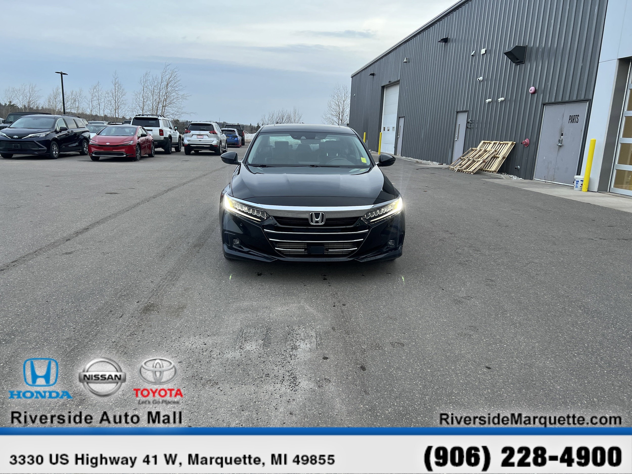 Certified 2022 Honda Accord Touring with VIN 1HGCV2F93NA006121 for sale in Iron Mountain, MI