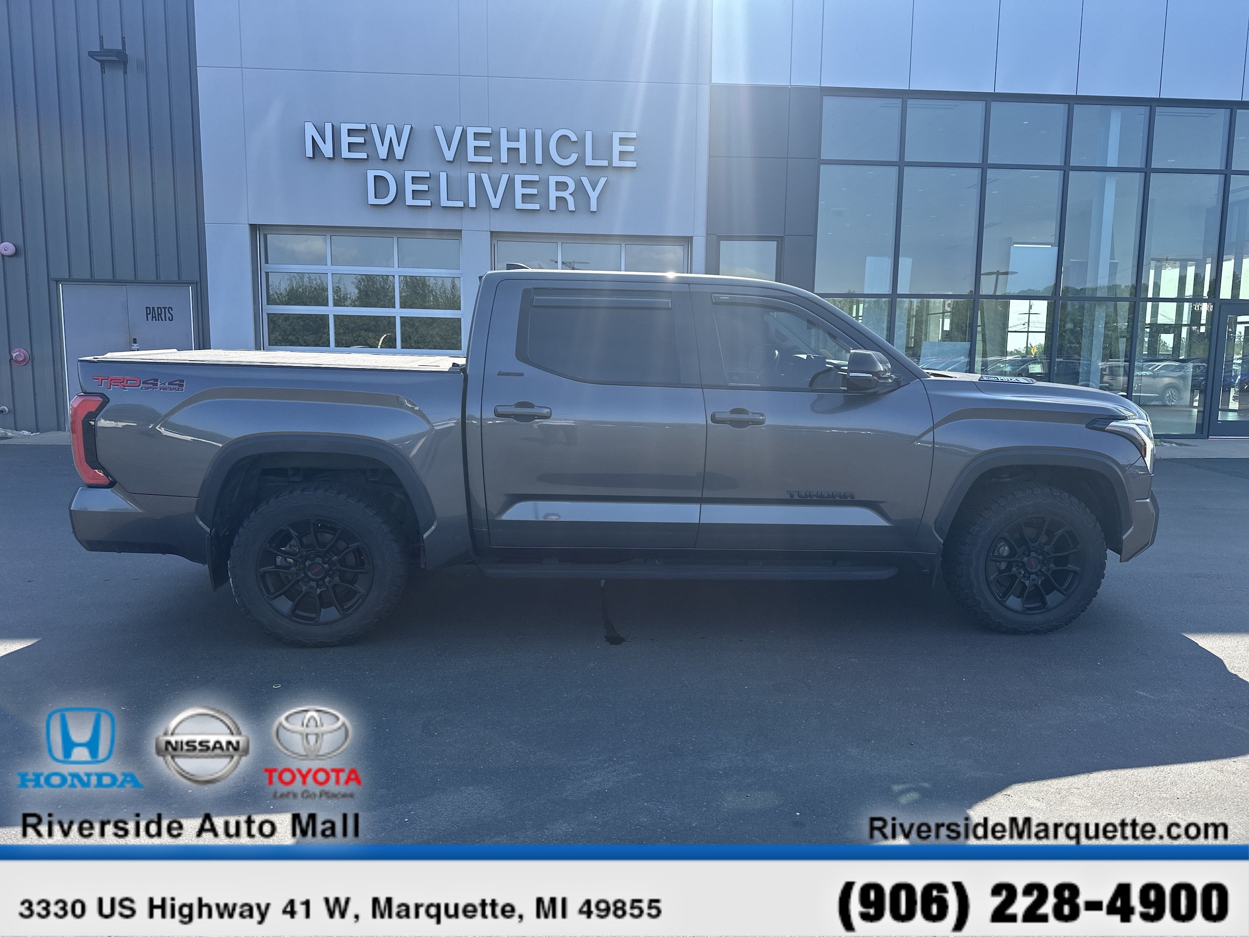 2024 Toyota Tundra Limited - Photo 10