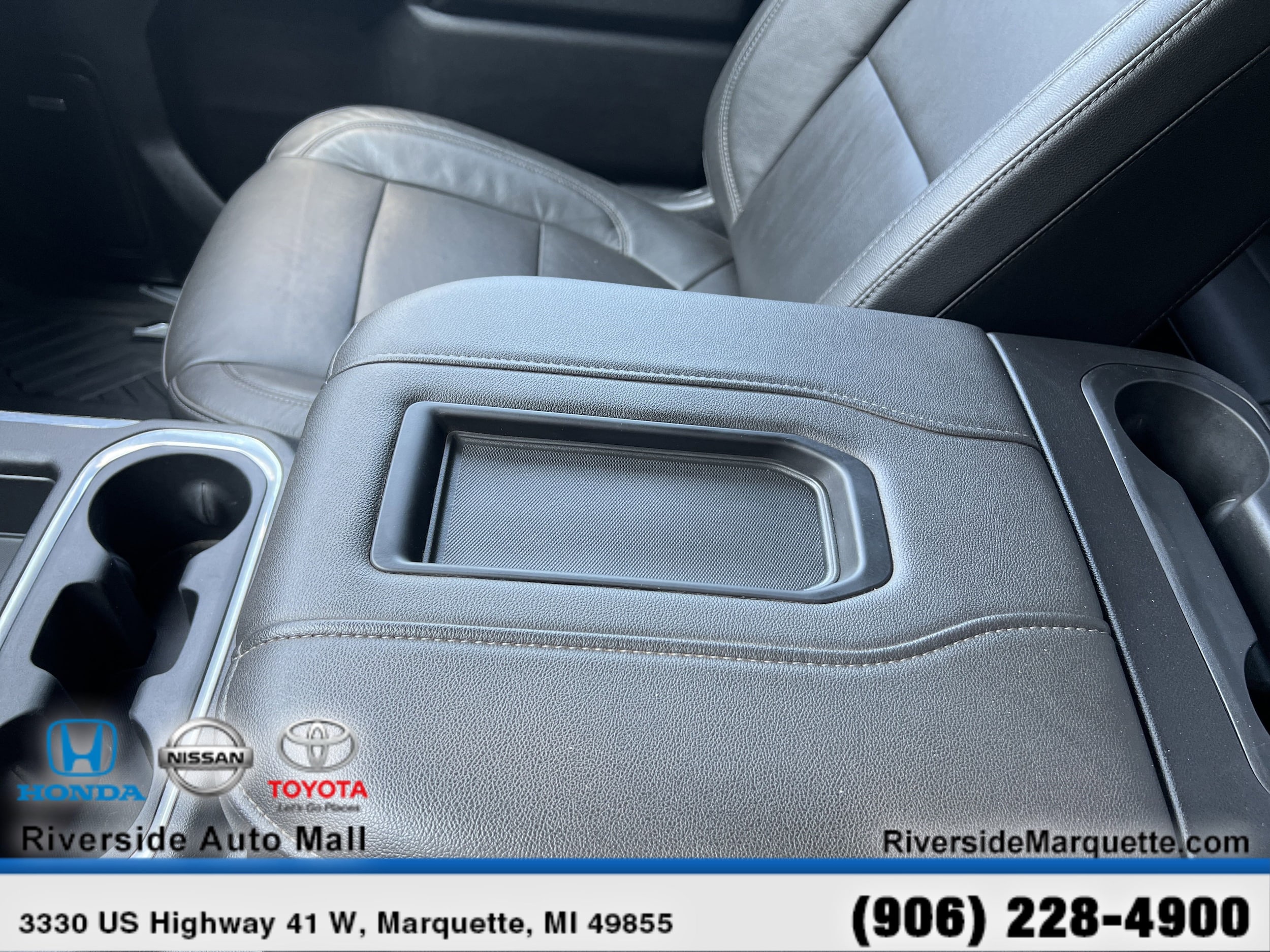 2020 Chevrolet Silverado 1500 RST - Photo 20
