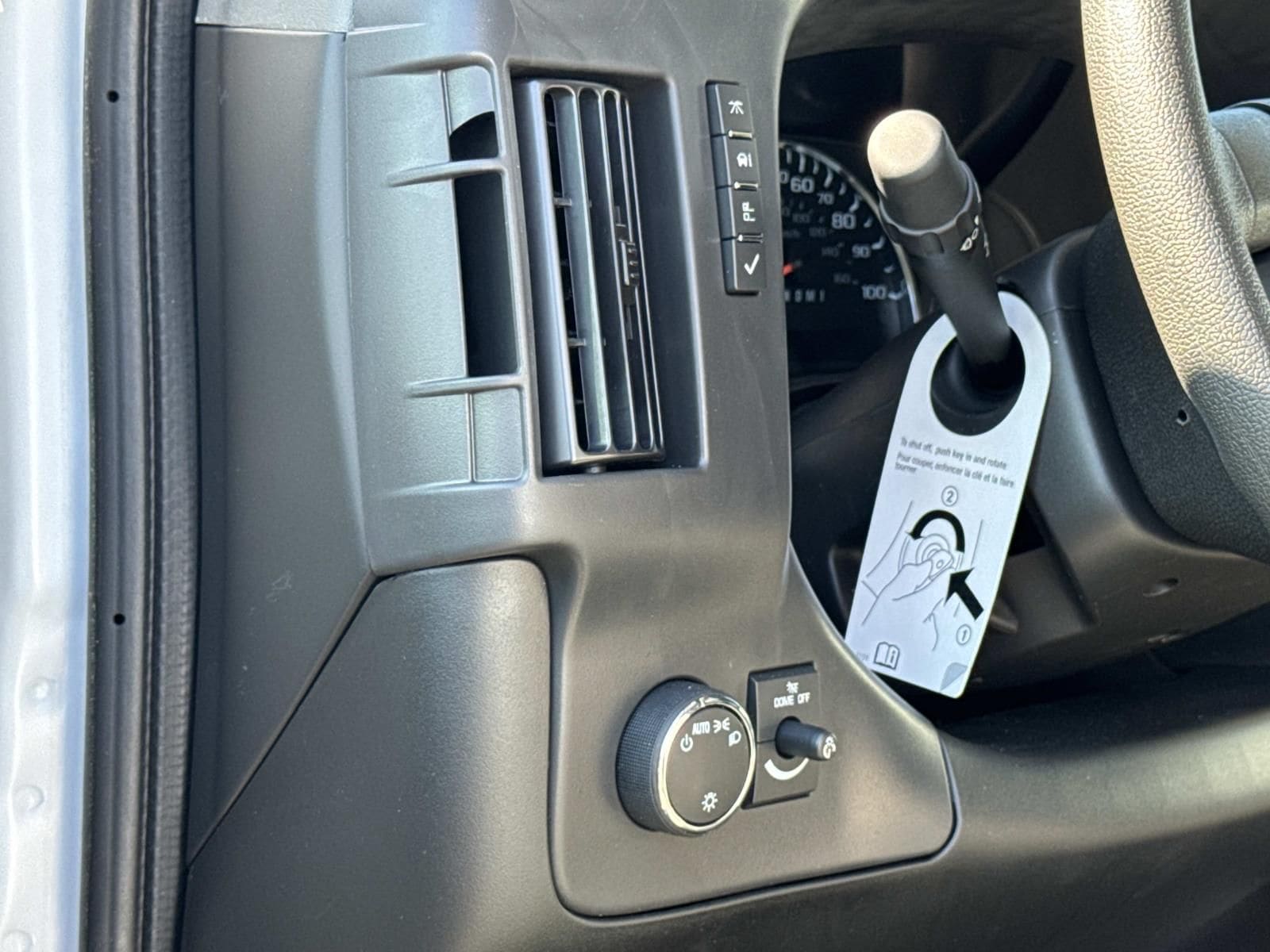 2025 Chevrolet Express Cargo Work Van - Photo 26