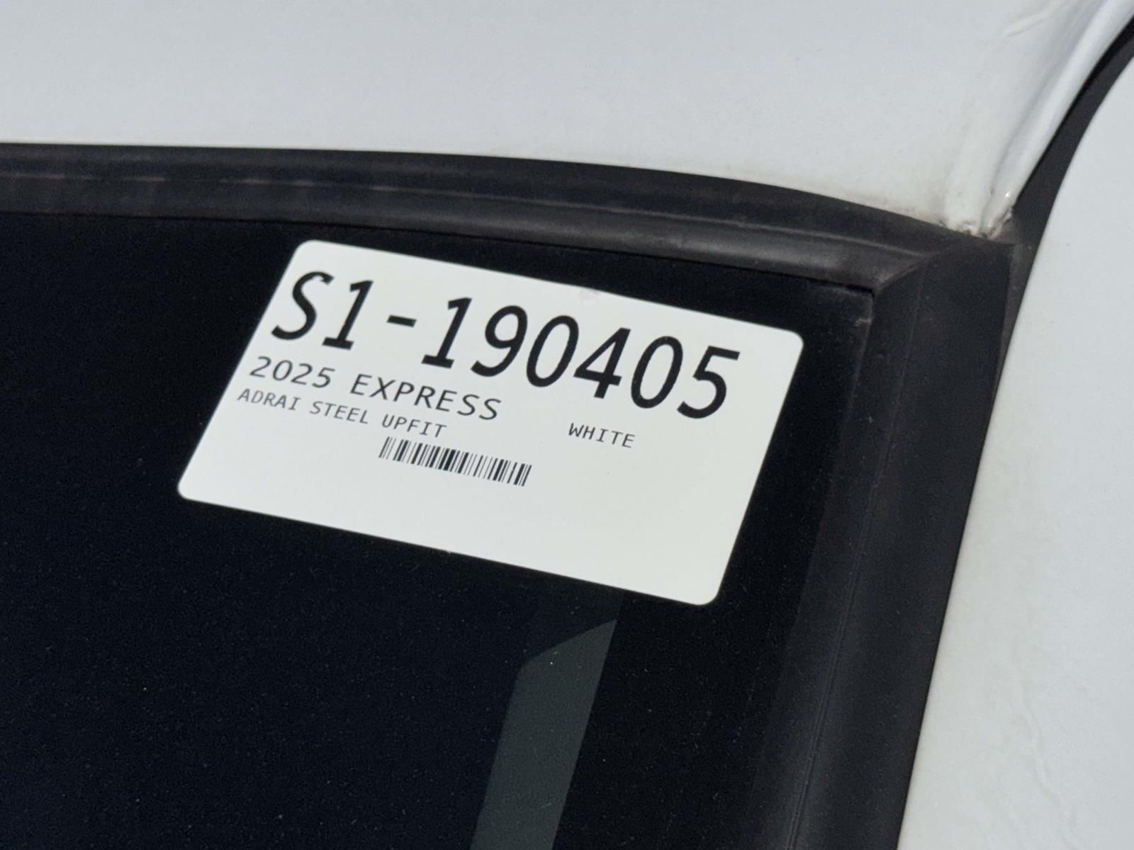 2025 Chevrolet Express Cargo Work Van - Photo 27