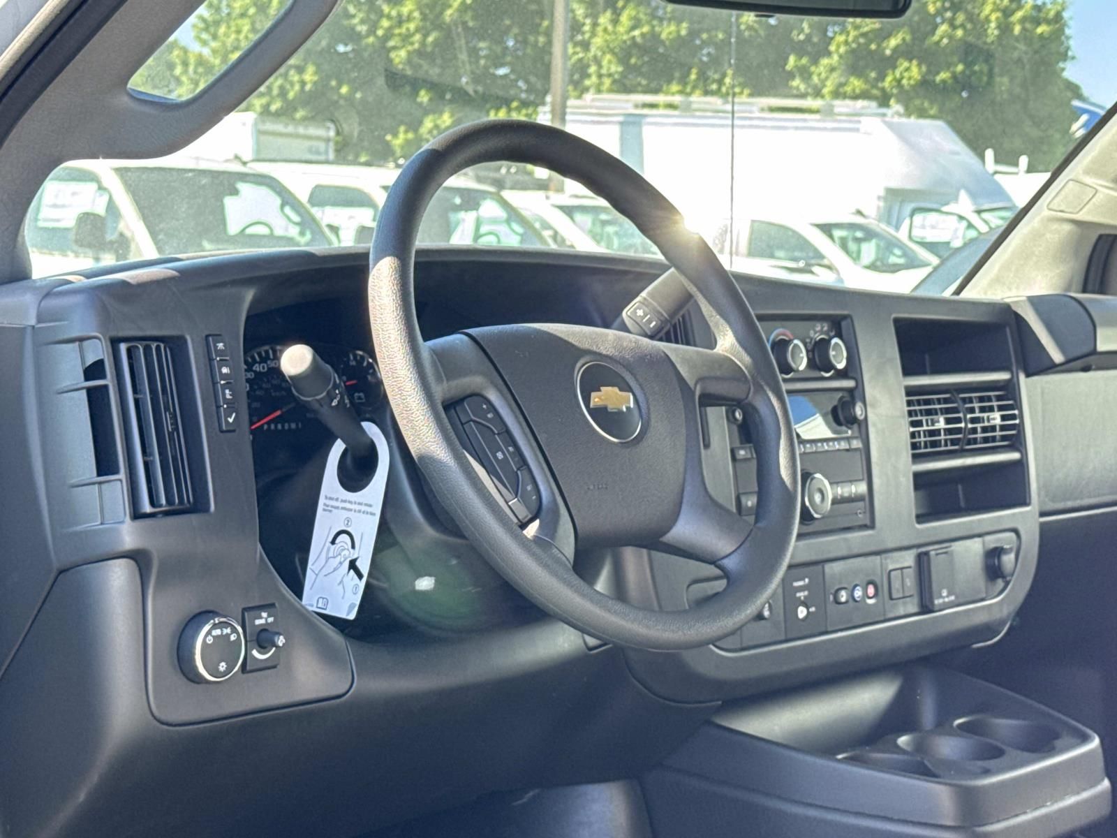 2025 Chevrolet Express Cargo Work Van - Photo 25