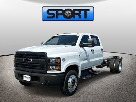 2024 Chevrolet Silverado 5500HD Truck Crew Cab