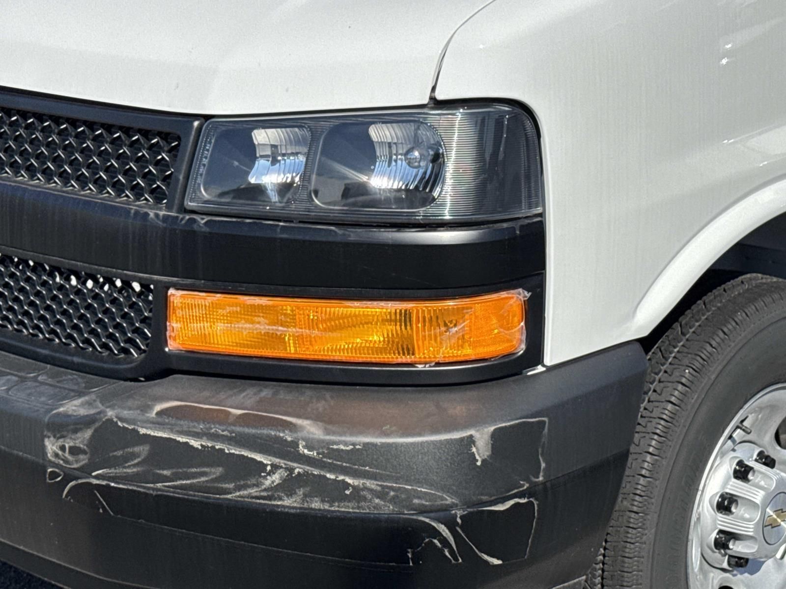2025 Chevrolet Express Cargo Work Van - Photo 7