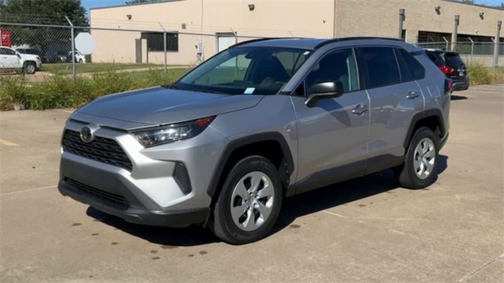 Used 2020 Toyota RAV4 LE SUV
