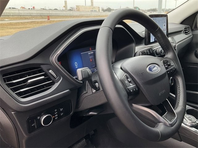 Thumbnail: 2023 Ford Escape - 10