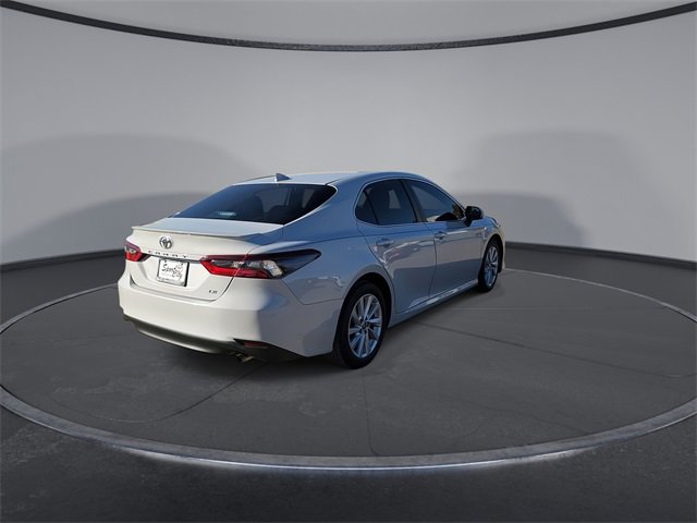 2023 Toyota Camry LE photo 4