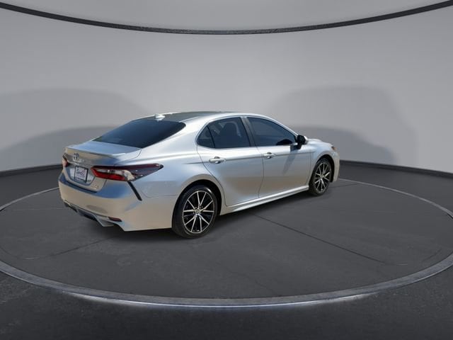 Thumbnail: 2024 Toyota Camry - 8