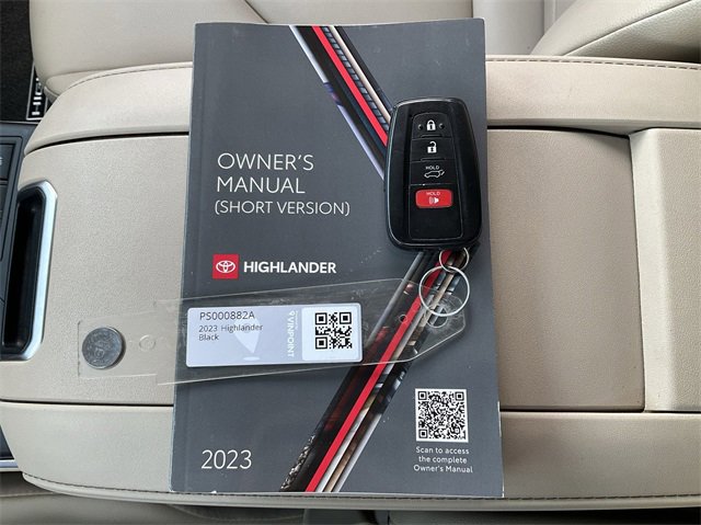 Thumbnail: 2023 Toyota Highlander - 27