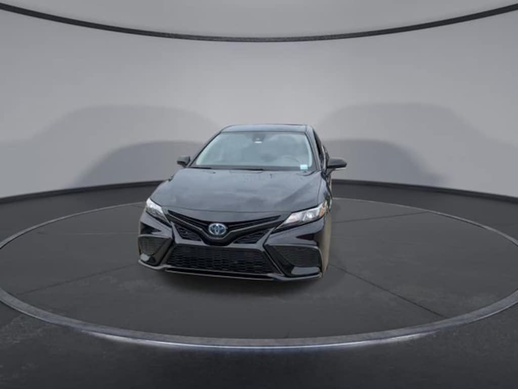 Used 2023 Toyota Camry Hybrid SE Sedan