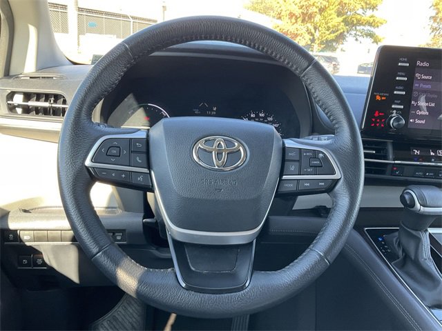 Thumbnail: 2023 Toyota Sienna - 20