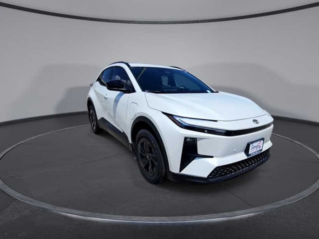 New 2026 Toyota C-HR SE SUV